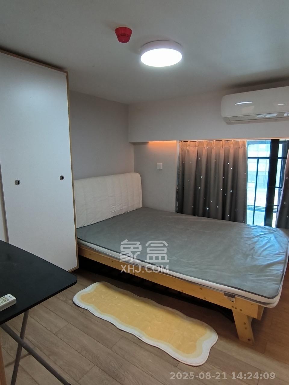 时代年华  2室2厅1卫   1500.00元/月室内图