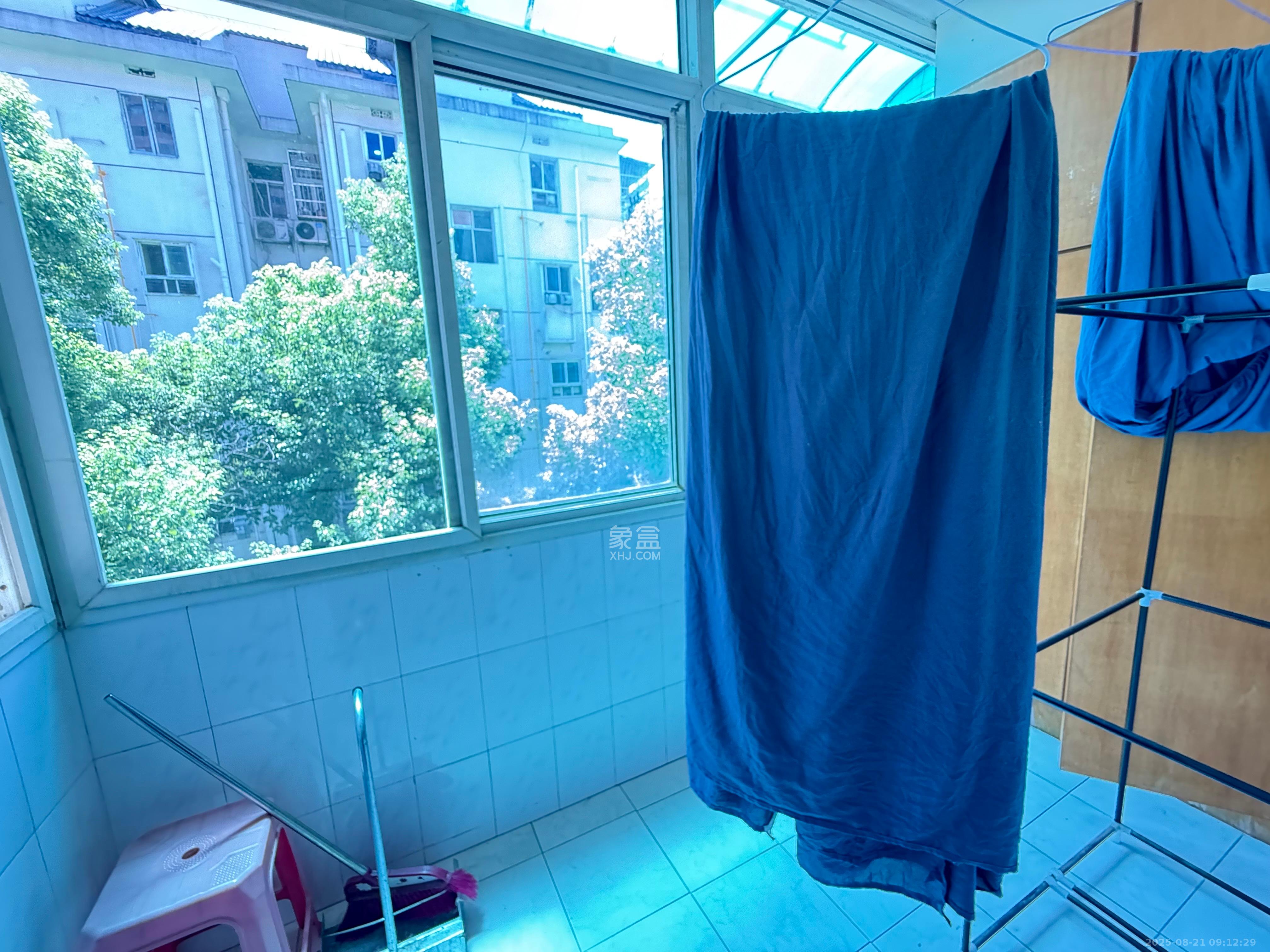 文艺新村 1室1厅1卫 1700.0元/月 文艺新村 1室1厅1卫 1700.0元/月室内图