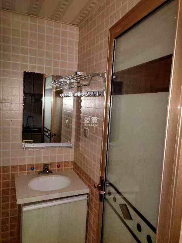 五洲富隆中心 1室1厅1卫 800.0元/月 五洲富隆中心 1室1厅1卫 800.0元/月室内图