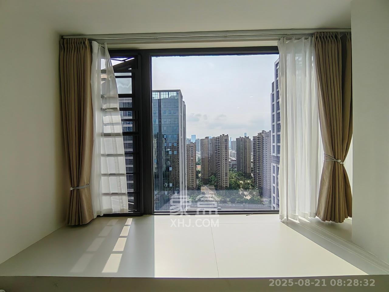 保利中环广场(保利中悦苑)  2室1厅1卫    2500.0元/月 保利中环广场(保利中悦苑)  2室1厅1卫    2500.0元/月室内图1