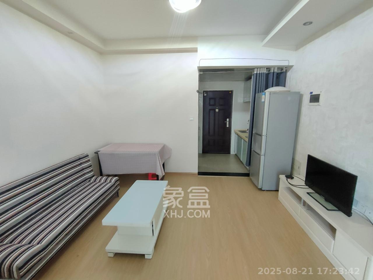 尊邸华庭  1室1厅1卫   1600.00元/月室内图