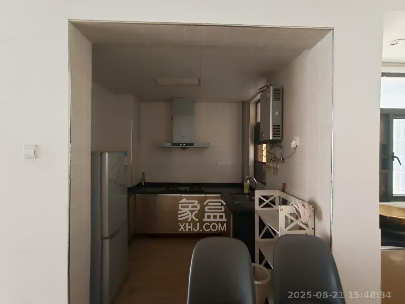 幸福庄园  3室2厅2卫   1300.00元/月室内图