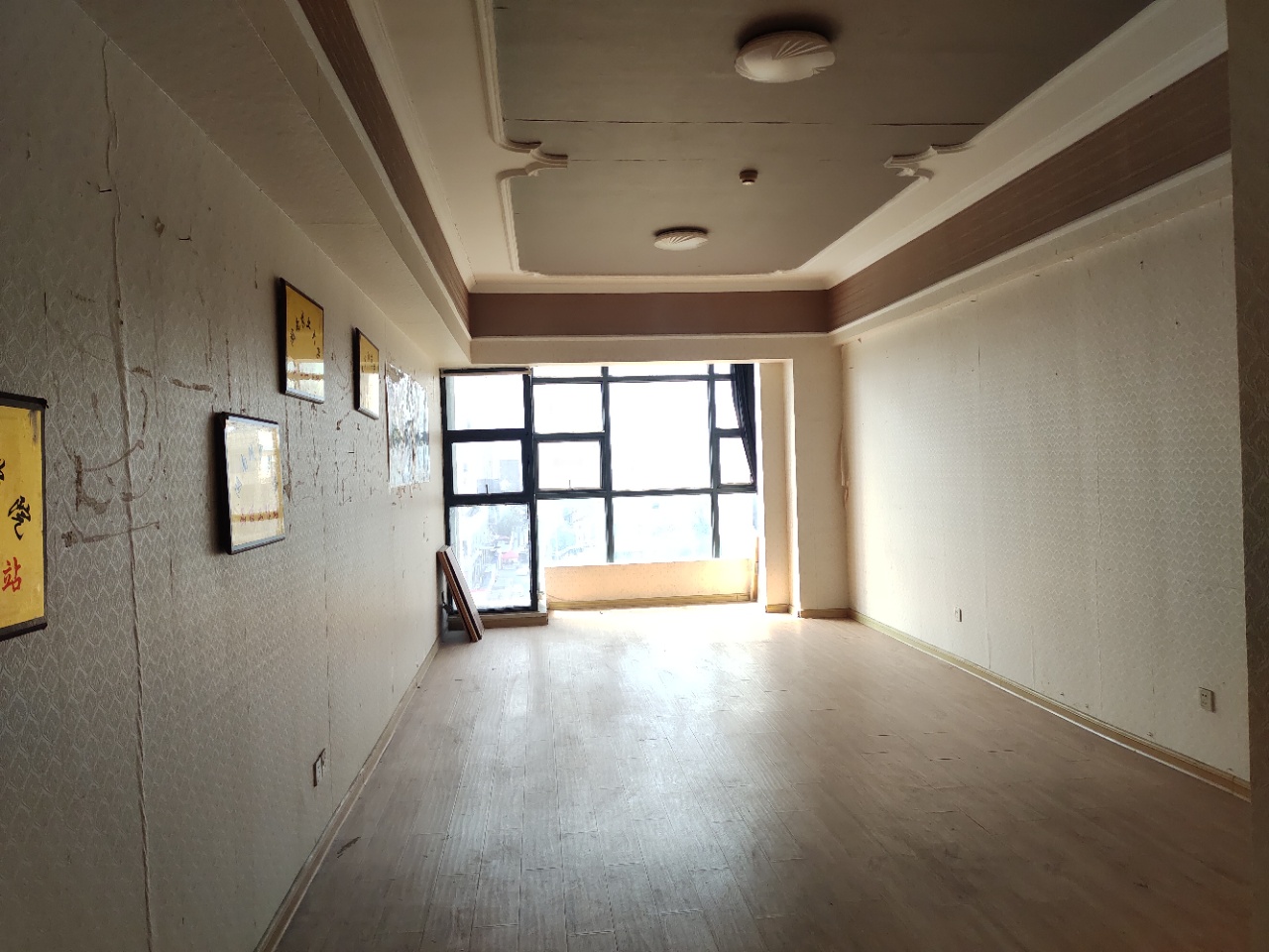 鑫天国际(鑫天偶遇)  1室1厅1卫    19.8万 鑫天国际(鑫天偶遇)  1室1厅1卫    19.8万客厅