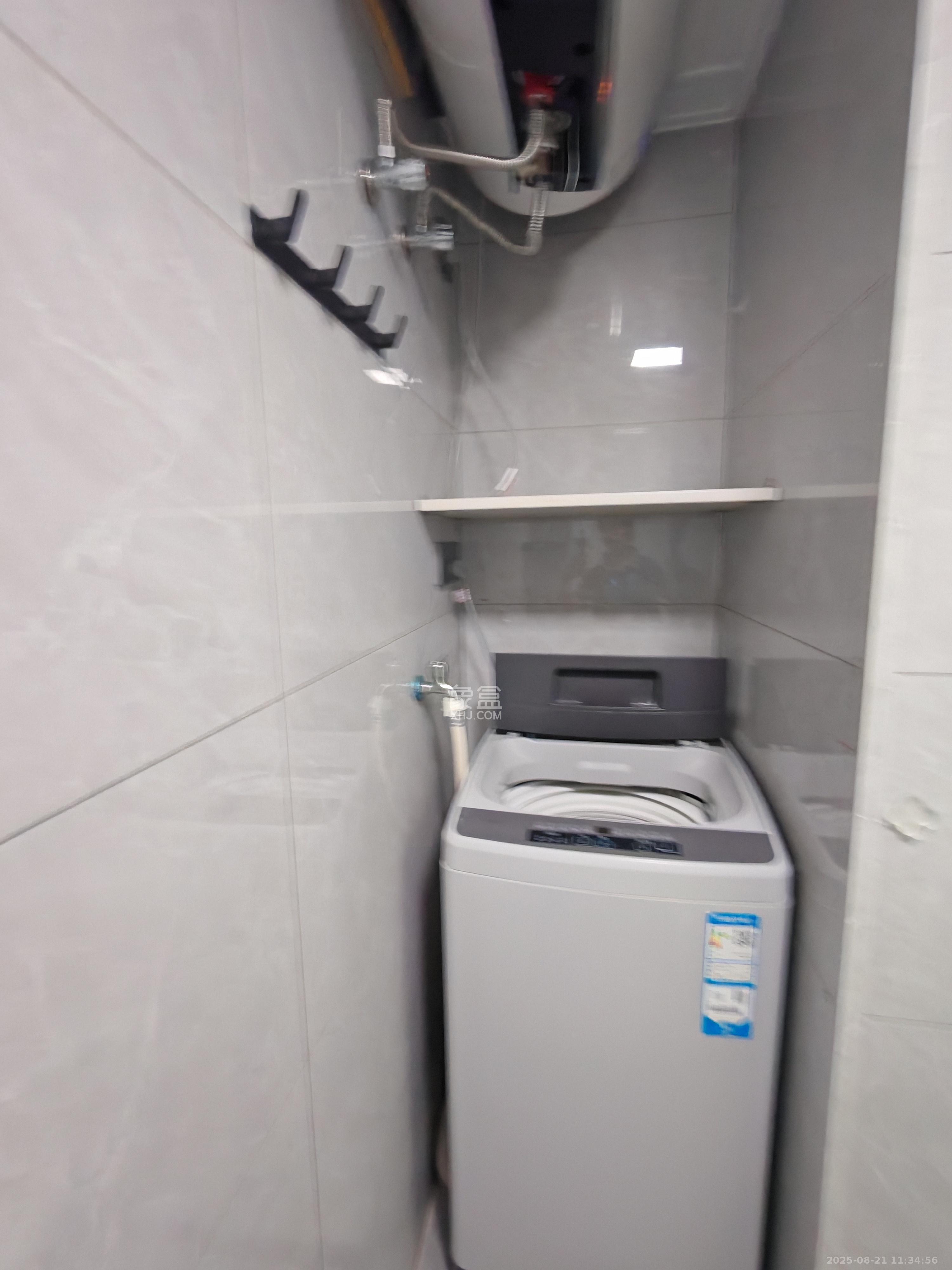 保利麓谷林语I区  1室1厅1卫   1600.00元/月室内图