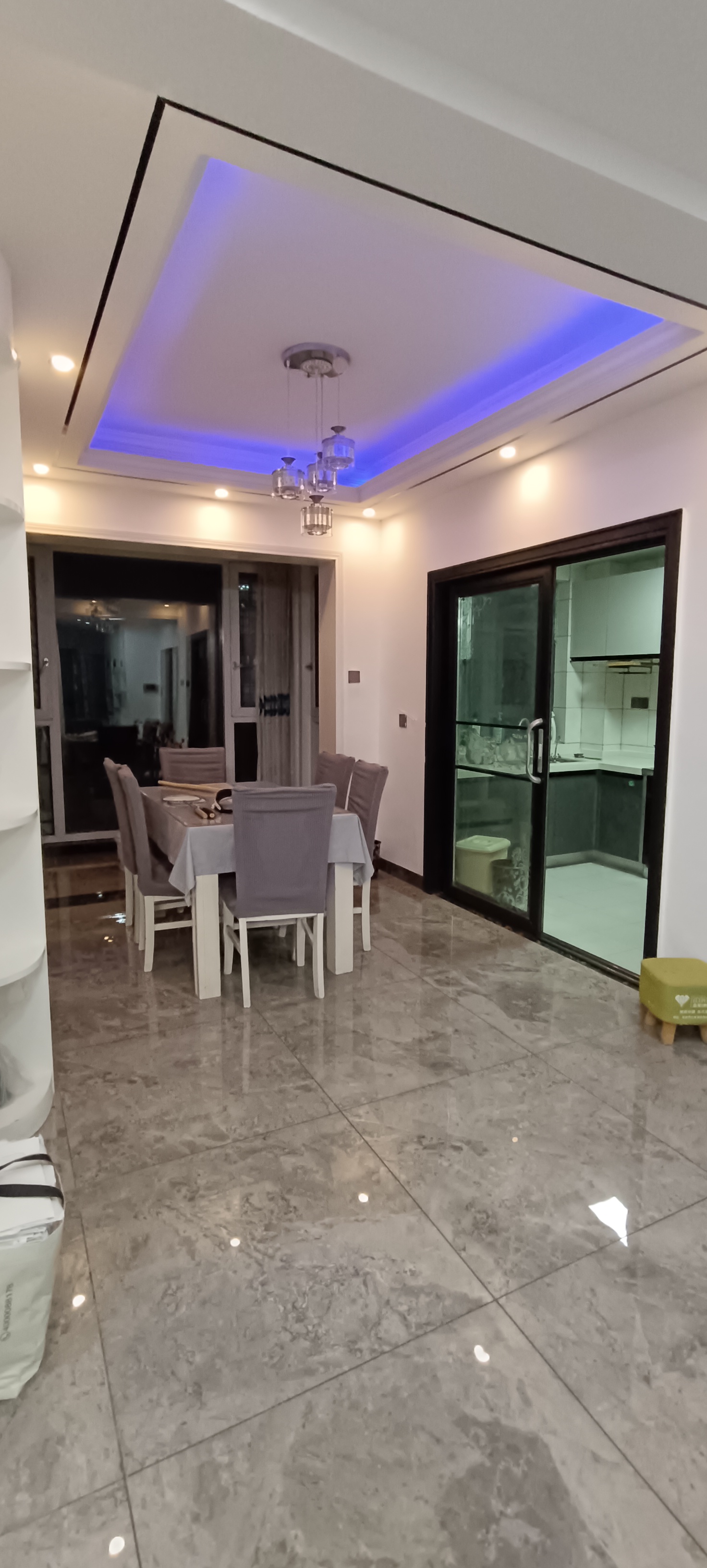 龙源华城 3室2厅2卫 2500.0元/月 龙源华城 3室2厅2卫 2500.0元/月室内图