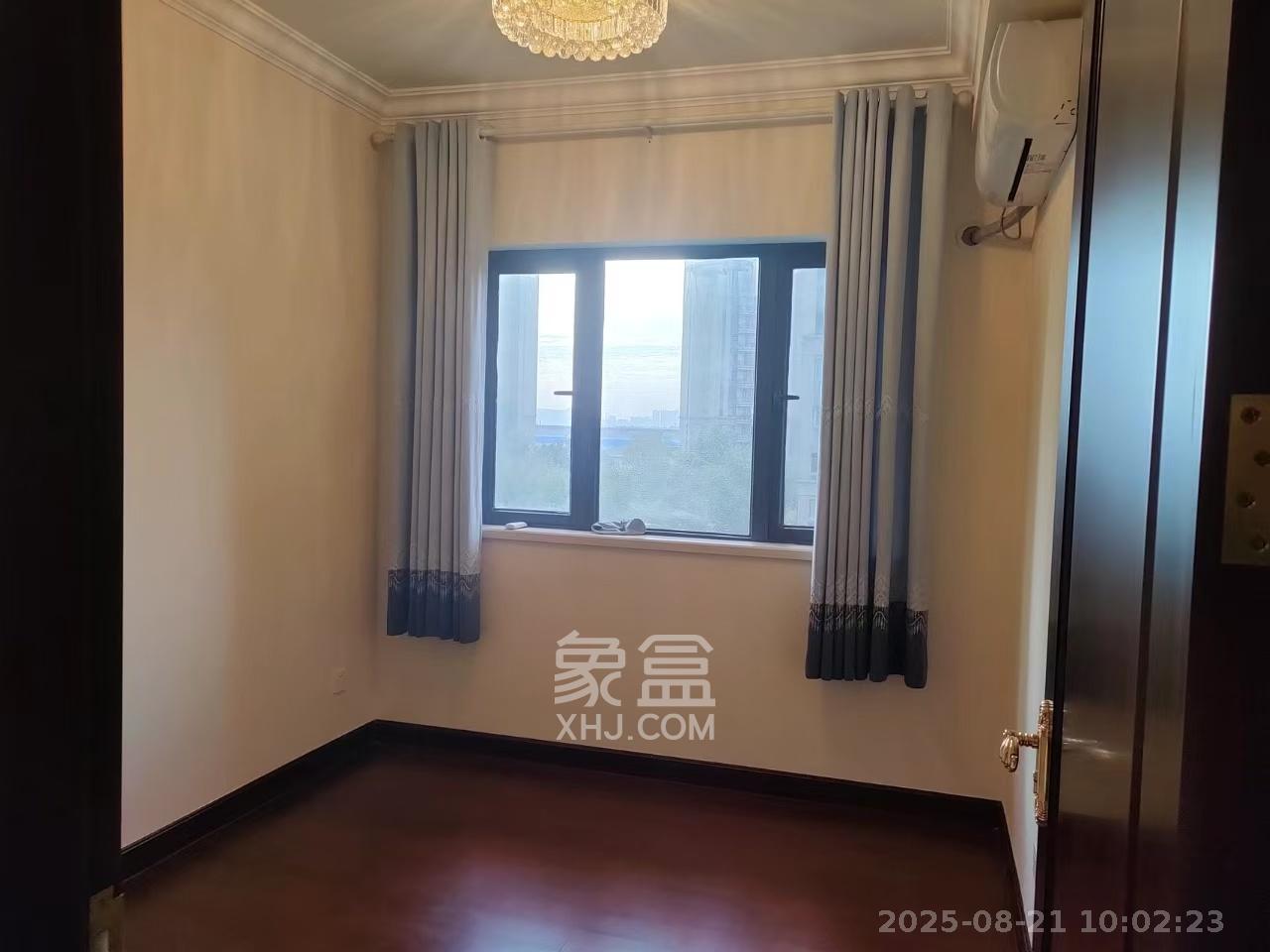 恒大翡翠华庭  3室2厅1卫   1400.00元/月室内图