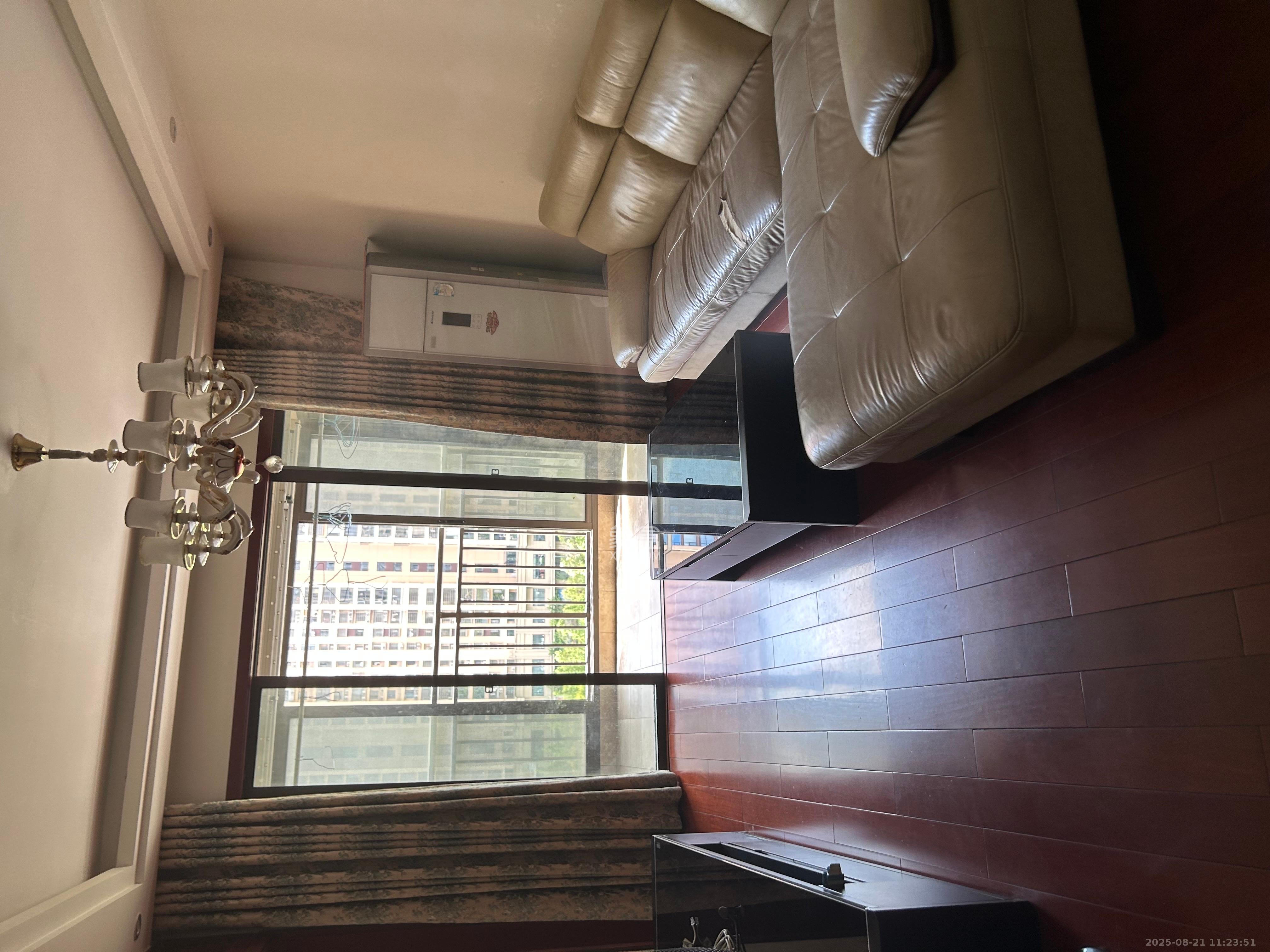 旭辉御府 3室2厅1卫 2500.0元/月 旭辉御府 3室2厅1卫 2500.0元/月室内图