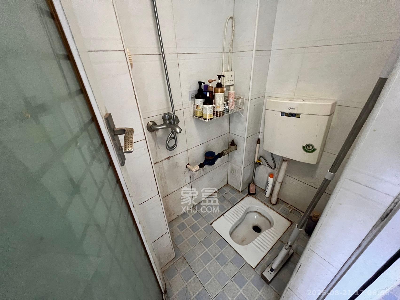 御景龙城 1室1厅1卫 900.0元/月 御景龙城 1室1厅1卫 900.0元/月室内图