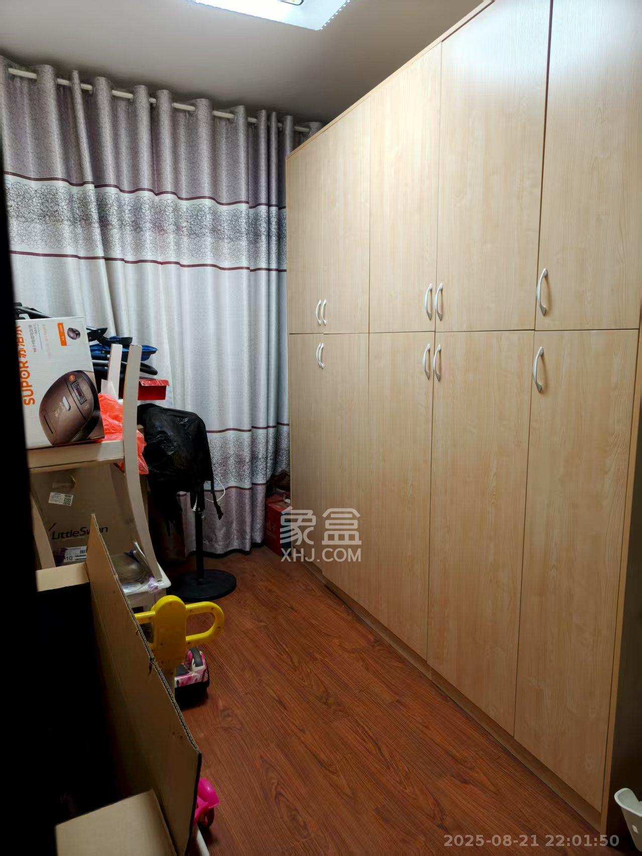 深业睿城  4室2厅2卫    2600.0元/月 深业睿城  4室2厅2卫    2600.0元/月室内图