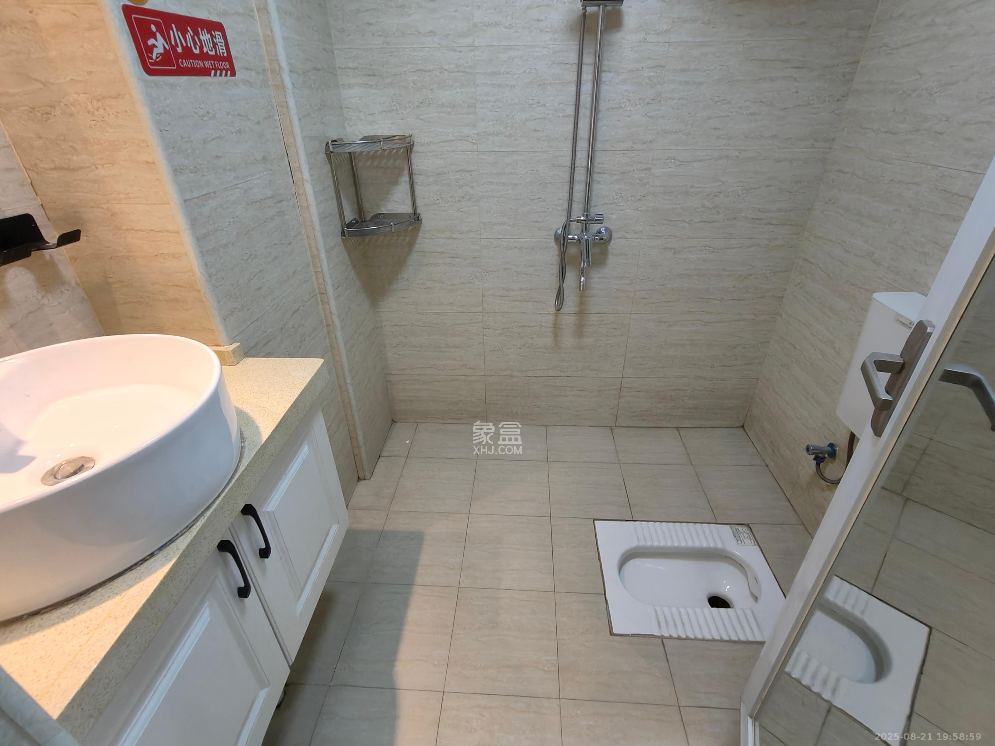 明发国际城  1室1厅1卫    1400.0元/月 明发国际城  1室1厅1卫    1400.0元/月室内图