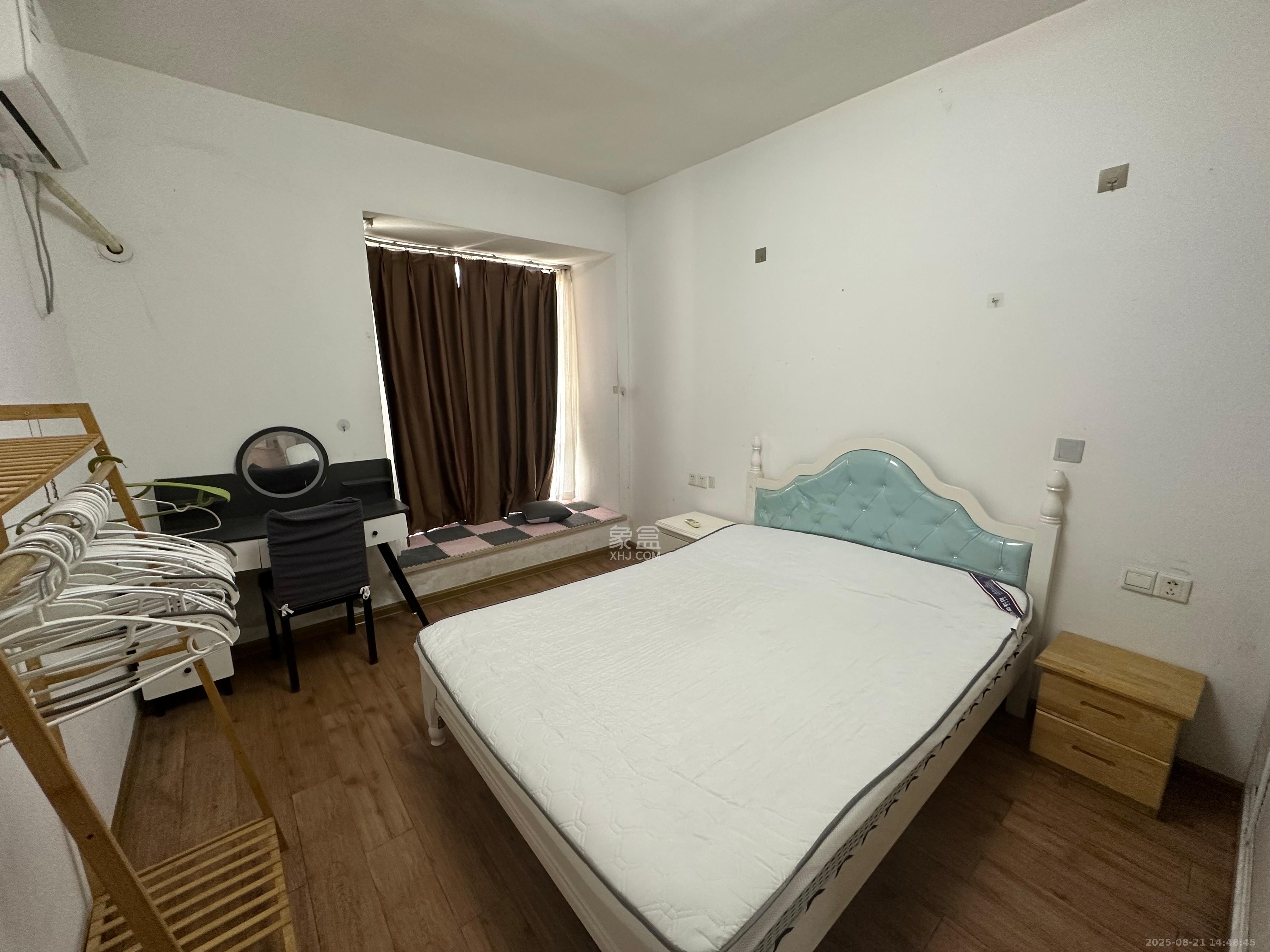 运通尊苑  3室2厅1卫    2400.0元/月 运通尊苑  3室2厅1卫    2400.0元/月室内图