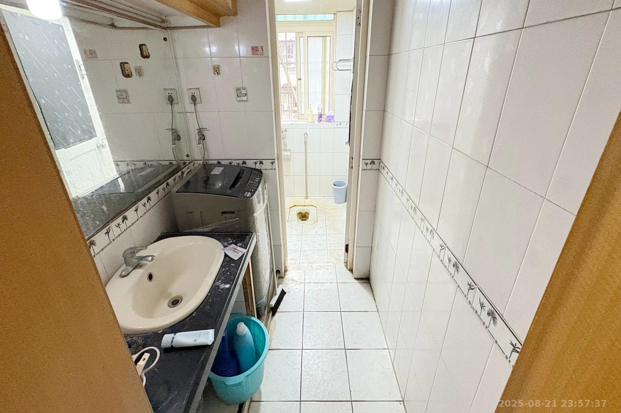 瑞丰苑  3室2厅2卫    103.0万 瑞丰苑  3室2厅2卫    103.0万卫生间