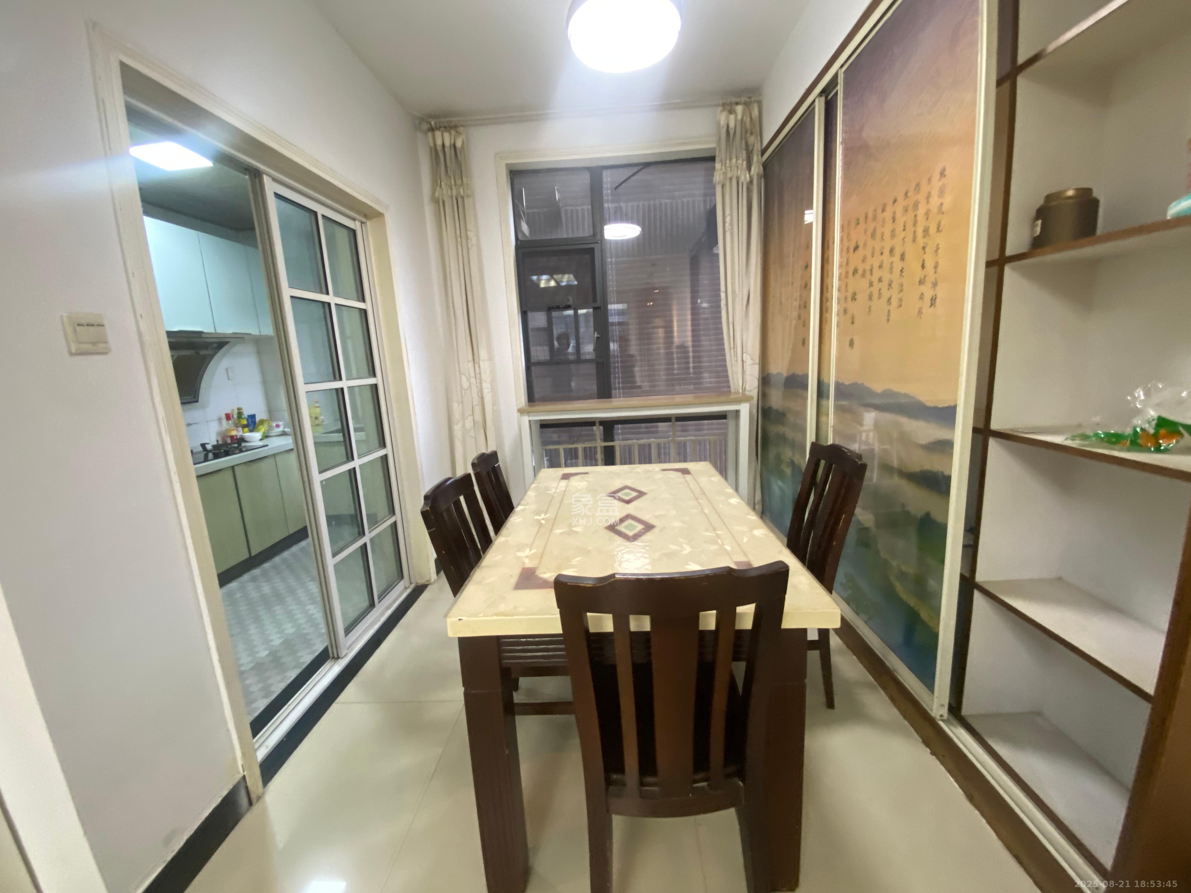 仁和香堤雅境 3室2厅2卫 2800.0元/月 仁和香堤雅境 3室2厅2卫 2800.0元/月室内图