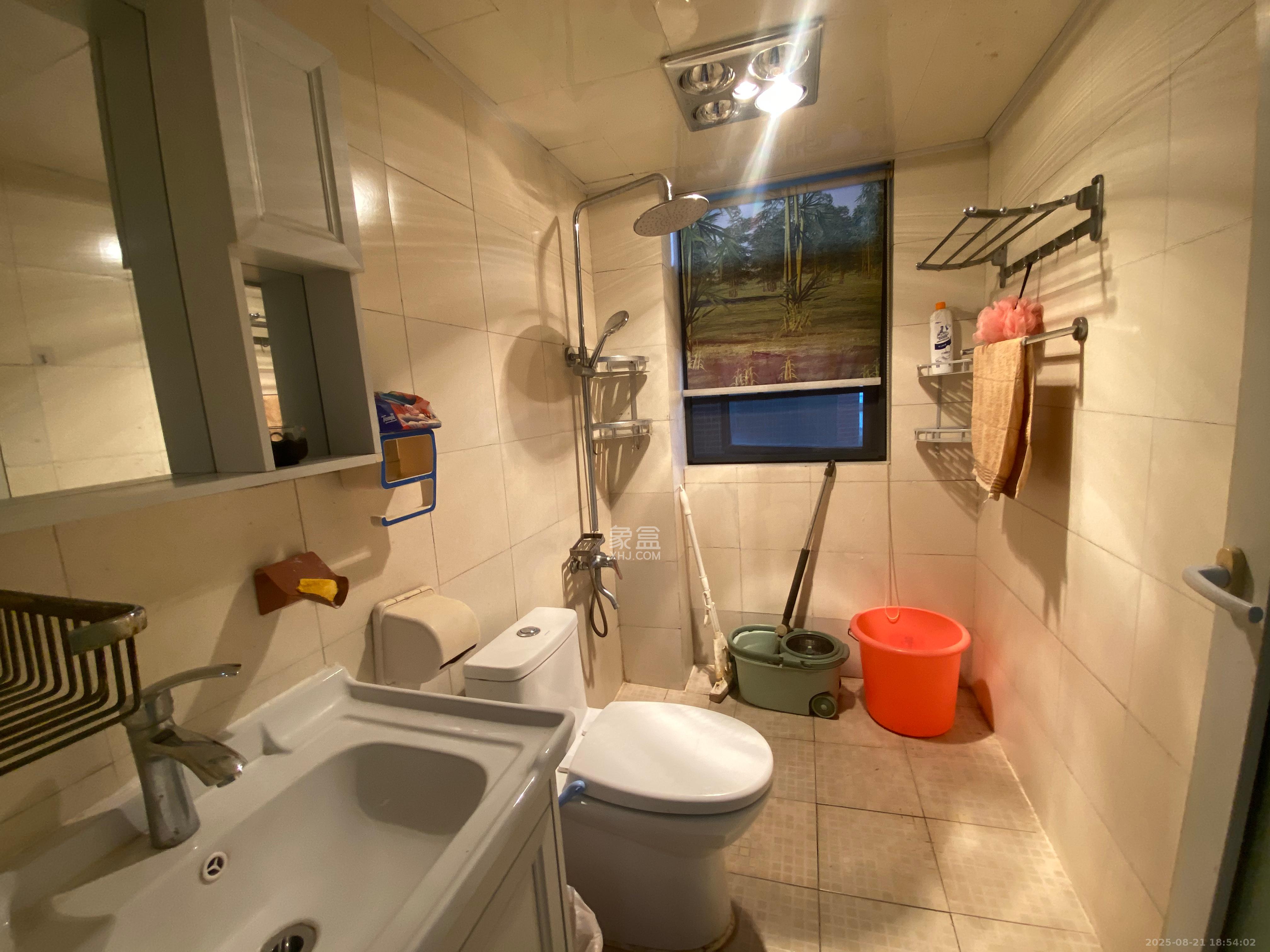 仁和香堤雅境 3室2厅2卫 2800.0元/月 仁和香堤雅境 3室2厅2卫 2800.0元/月室内图