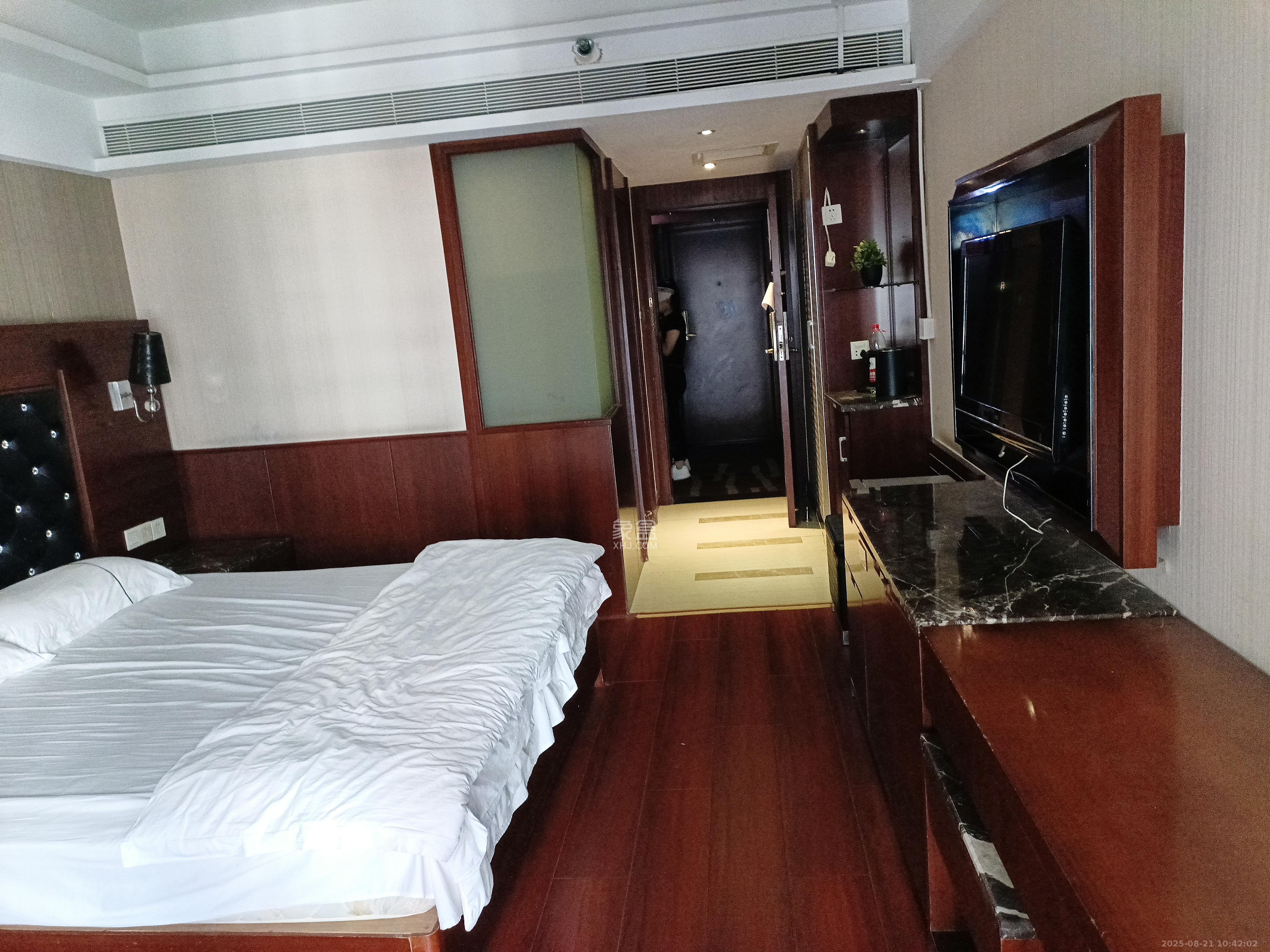 山水华景 1室1厅1卫 1300.0元/月 山水华景 1室1厅1卫 1300.0元/月室内图