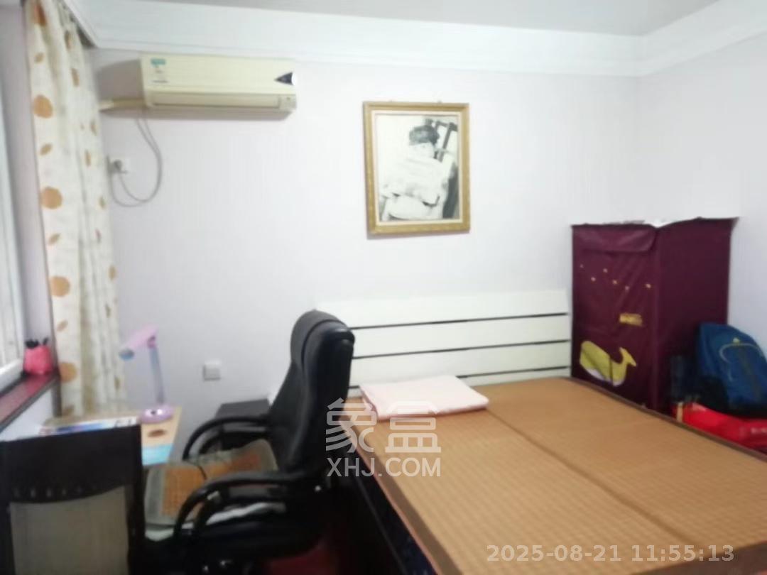 桐荫里社区  3室2厅1卫   2700.00元/月室内图