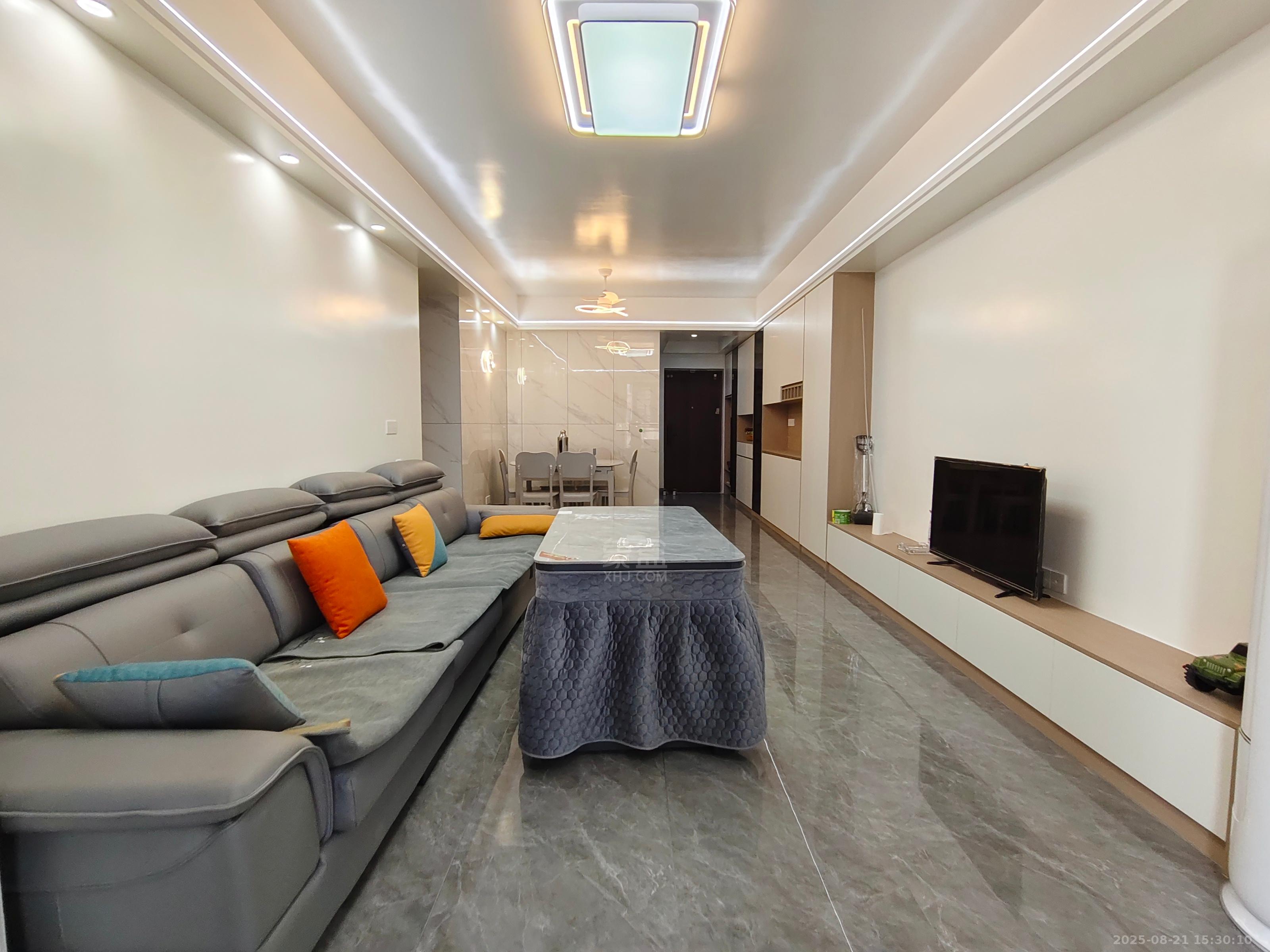 阳光城新城樾府 3室2厅2卫 2100.0元/月 阳光城新城樾府 3室2厅2卫 2100.0元/月室内图