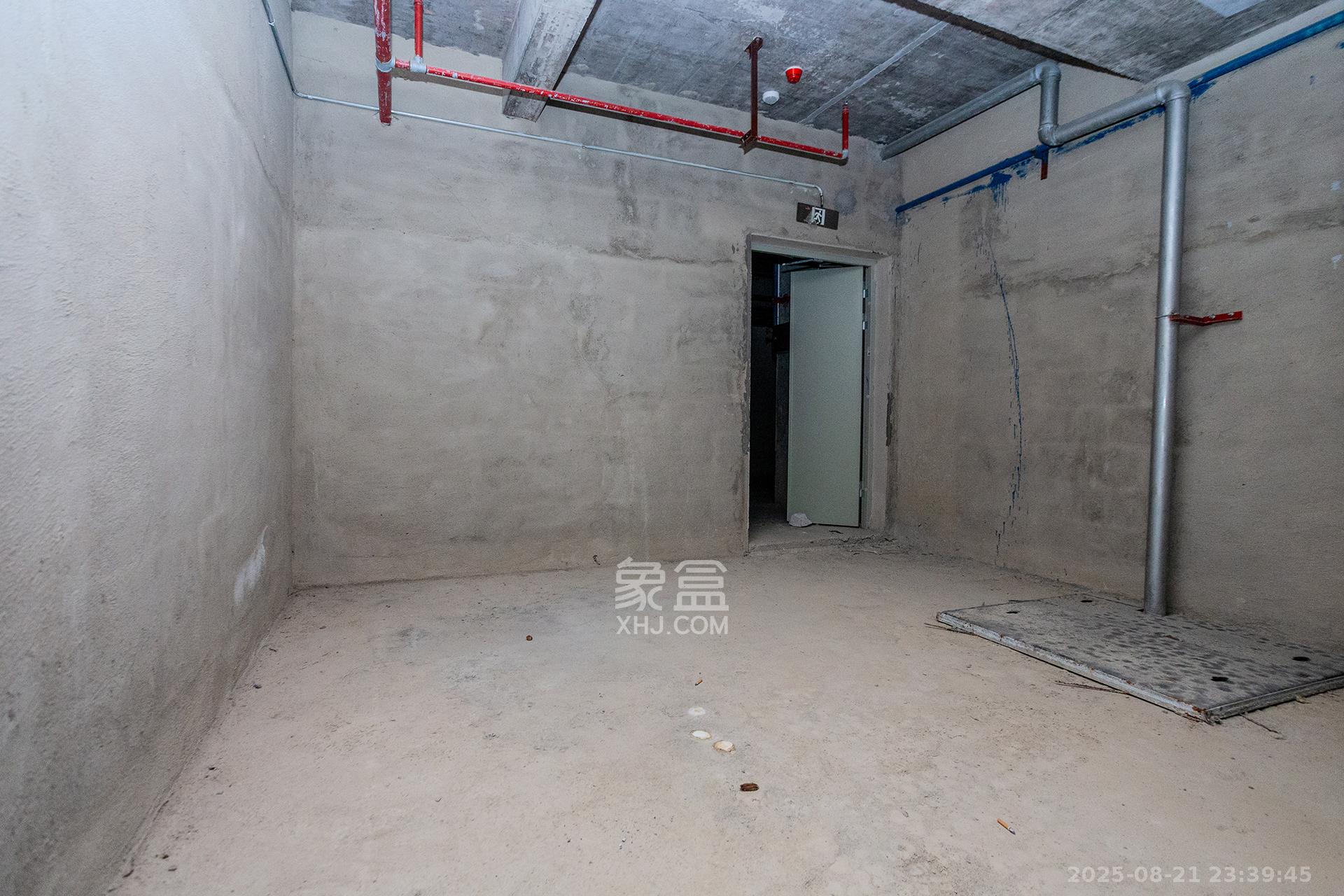 长房润和湘江玥 6室2厅2卫 600.0万 长房润和湘江玥 6室2厅2卫 600.0万卧室