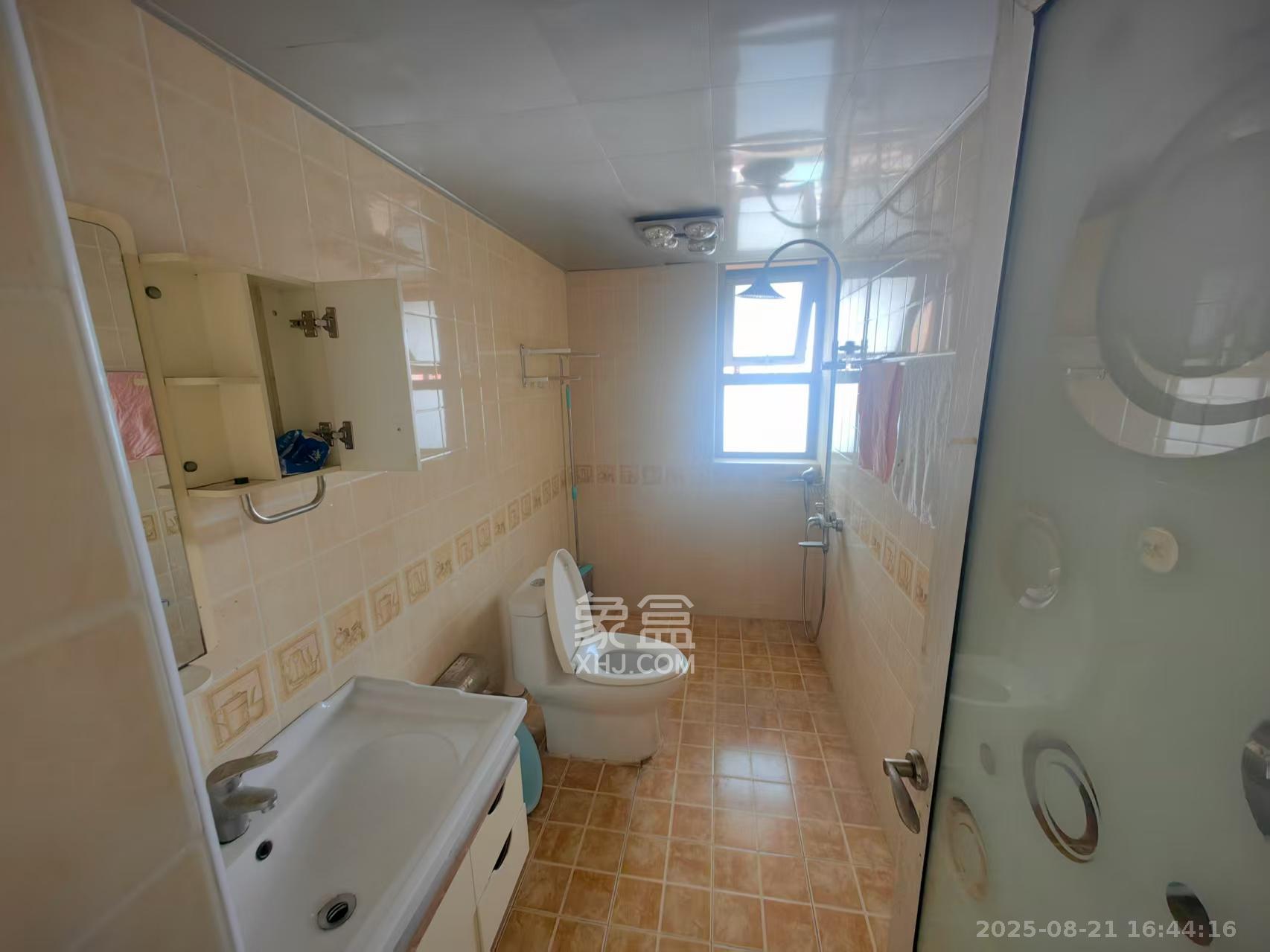 怡海星城 2室1厅1卫 1500.0元/月 怡海星城 2室1厅1卫 1500.0元/月室内图