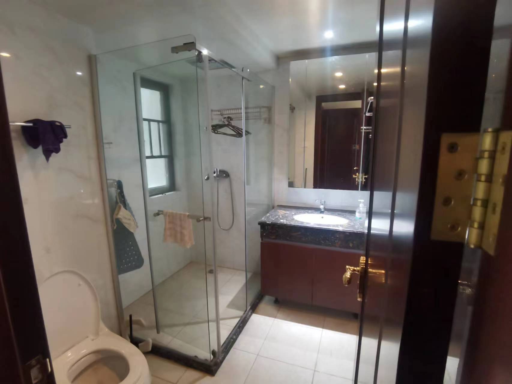 恒大绿洲 3室2厅2卫 1800.0元/月 恒大绿洲 3室2厅2卫 1800.0元/月室内图