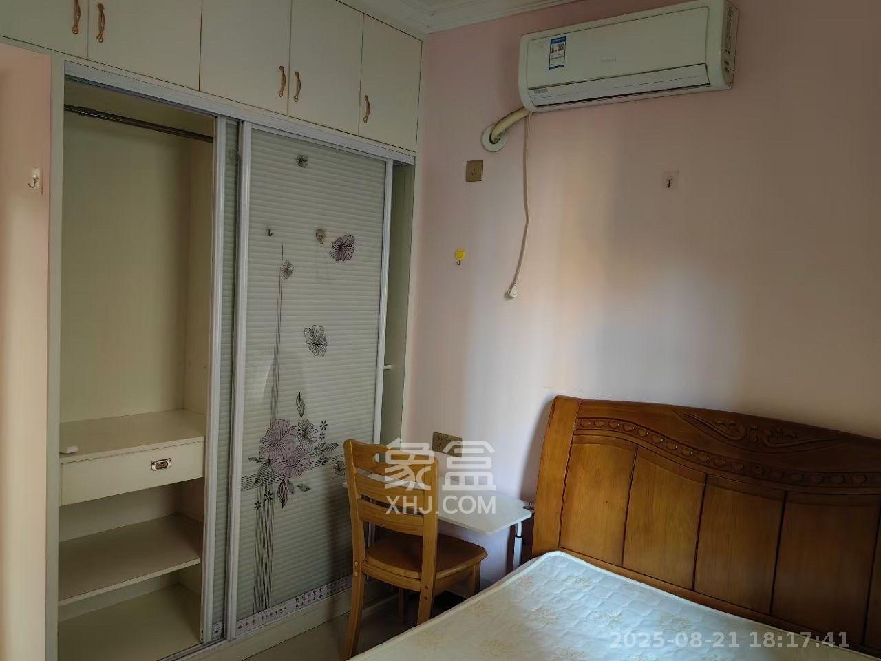 景塘家园  3室1厅2卫    2100.0元/月室内图