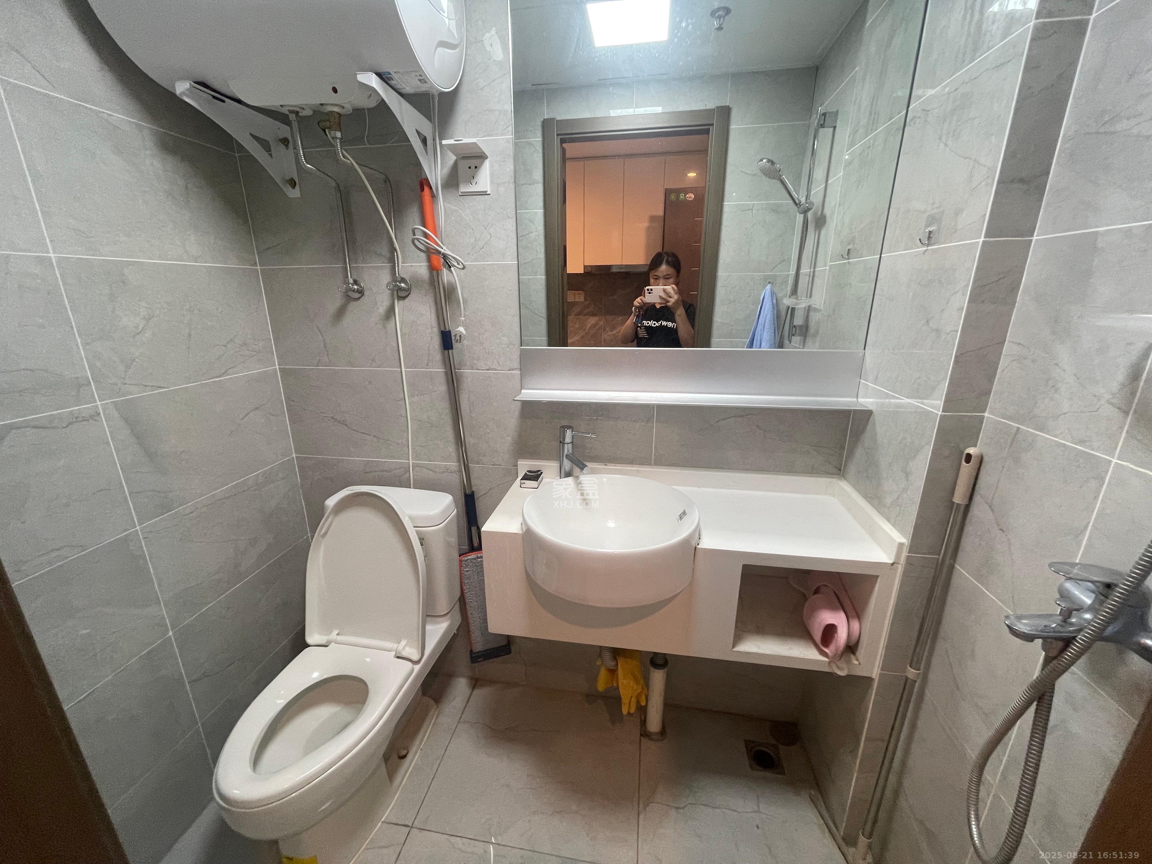 万科金色梦想D区 1室1厅1卫 1700.0元/月 万科金色梦想D区 1室1厅1卫 1700.0元/月室内图