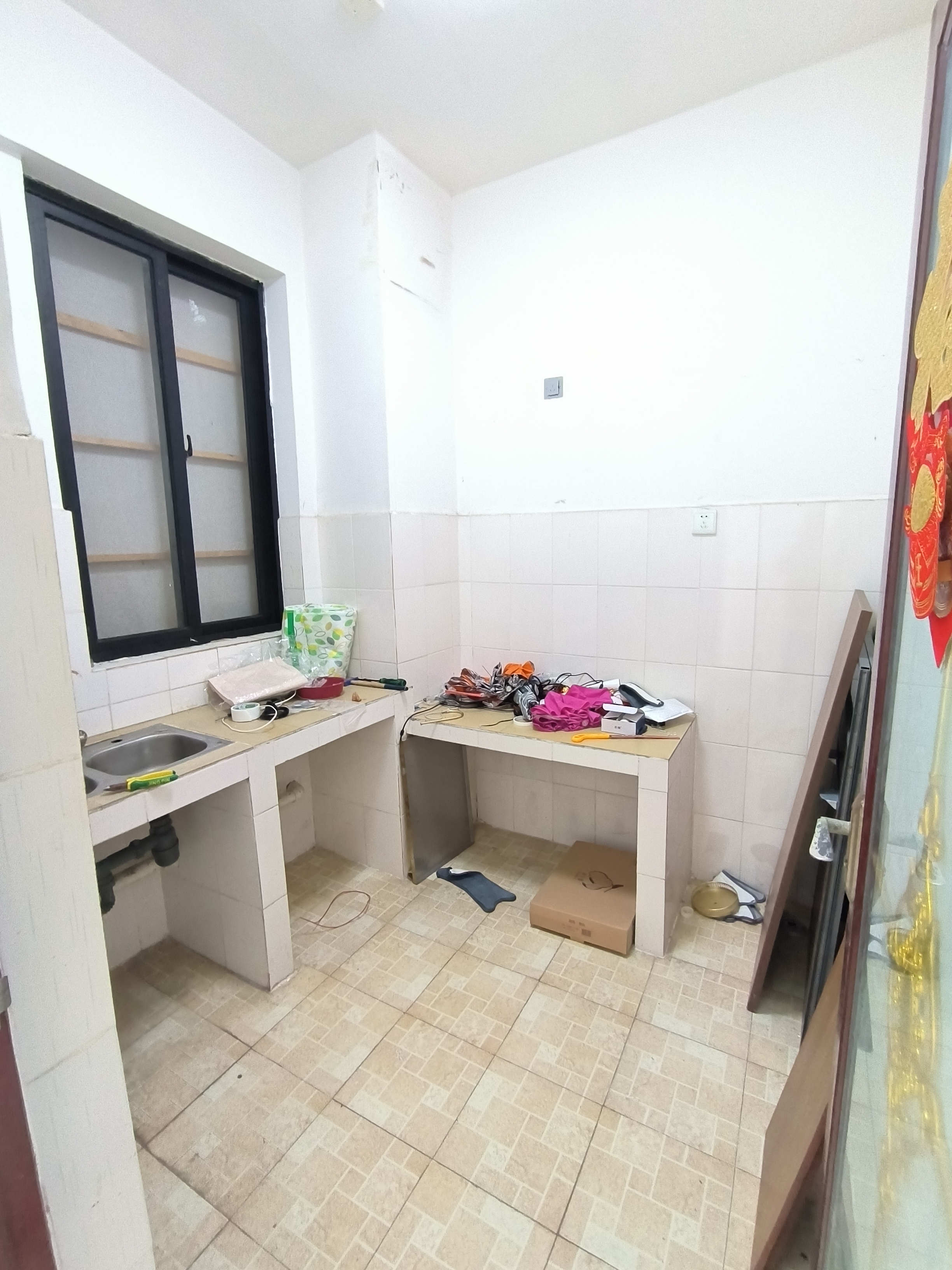 玉沙广场（京华城）  2室2厅1卫    2500.0元/月室内图