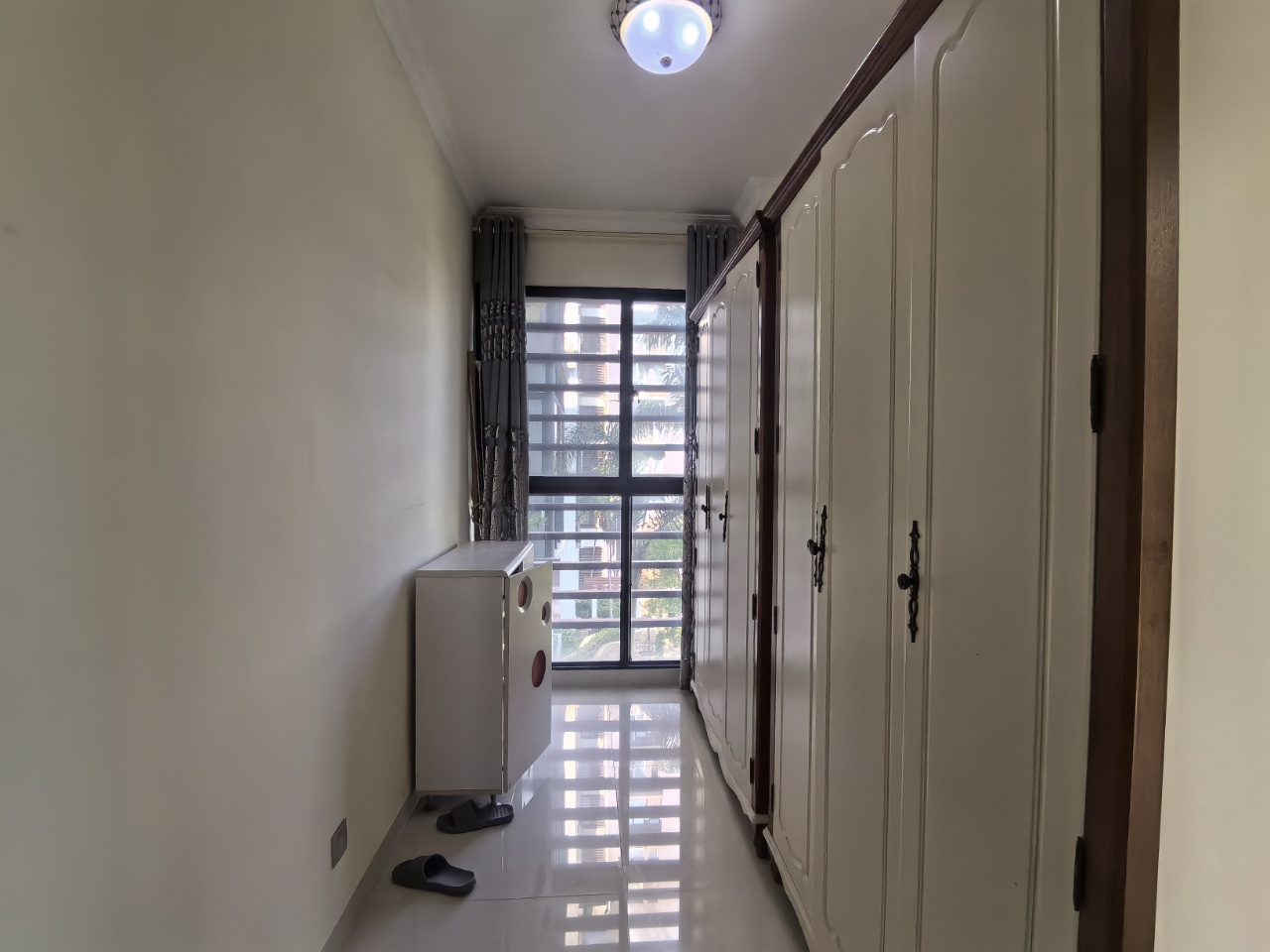 泰达天海国际  2室1厅1卫    3000.0元/月 泰达天海国际  2室1厅1卫    3000.0元/月室内图