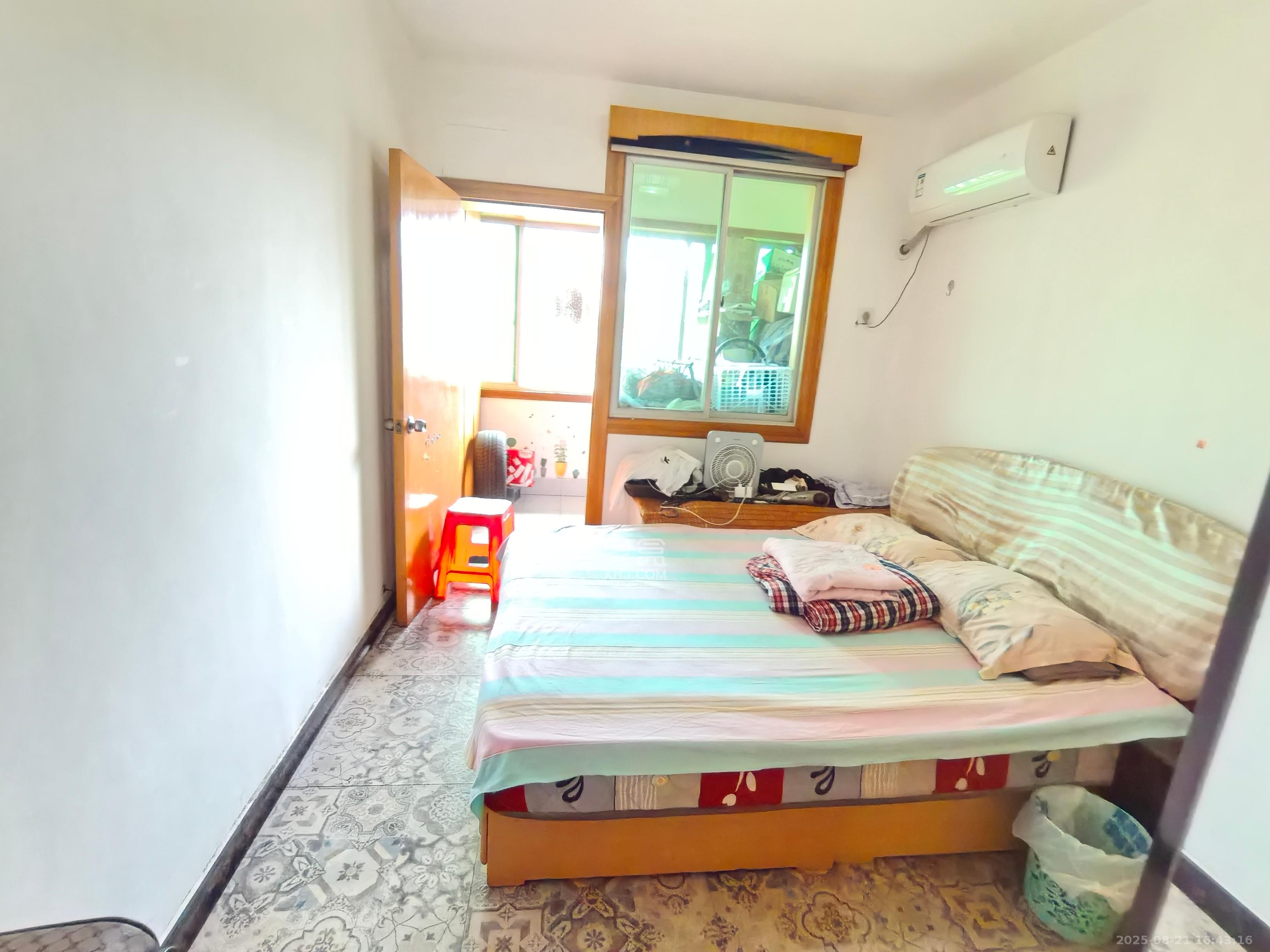 中建五局信和苑三区 2室1厅1卫 1400.0元/月 中建五局信和苑三区 2室1厅1卫 1400.0元/月室内图