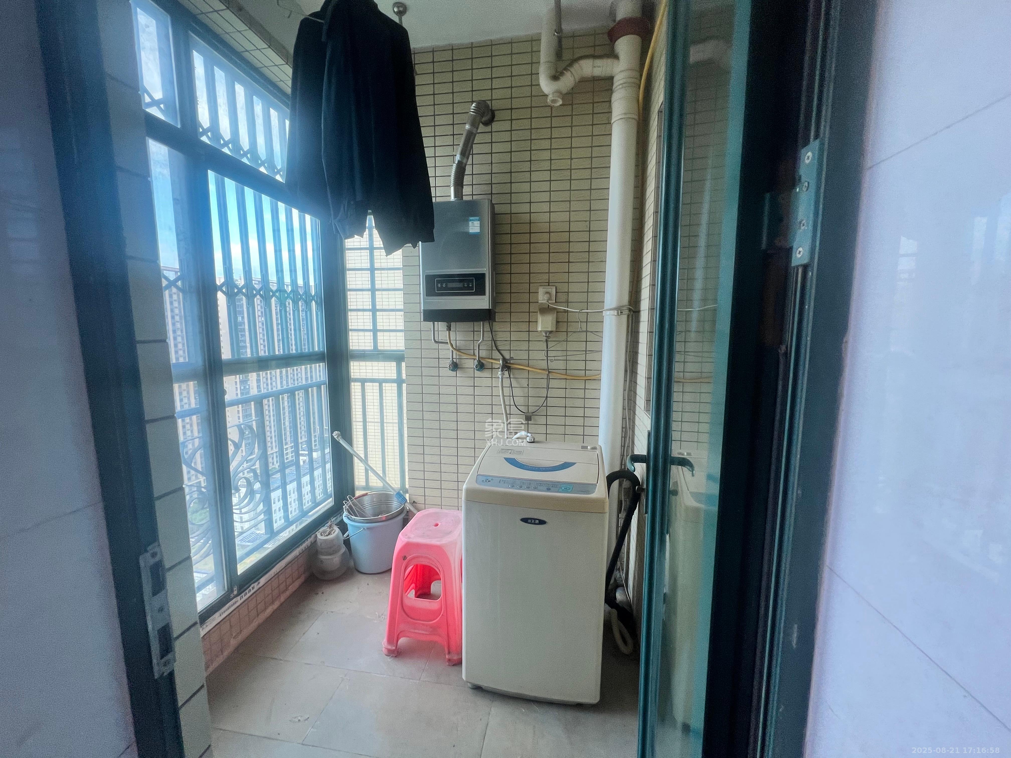 恒大绿洲 4室2厅2卫 3500.0元/月 恒大绿洲 4室2厅2卫 3500.0元/月室内图