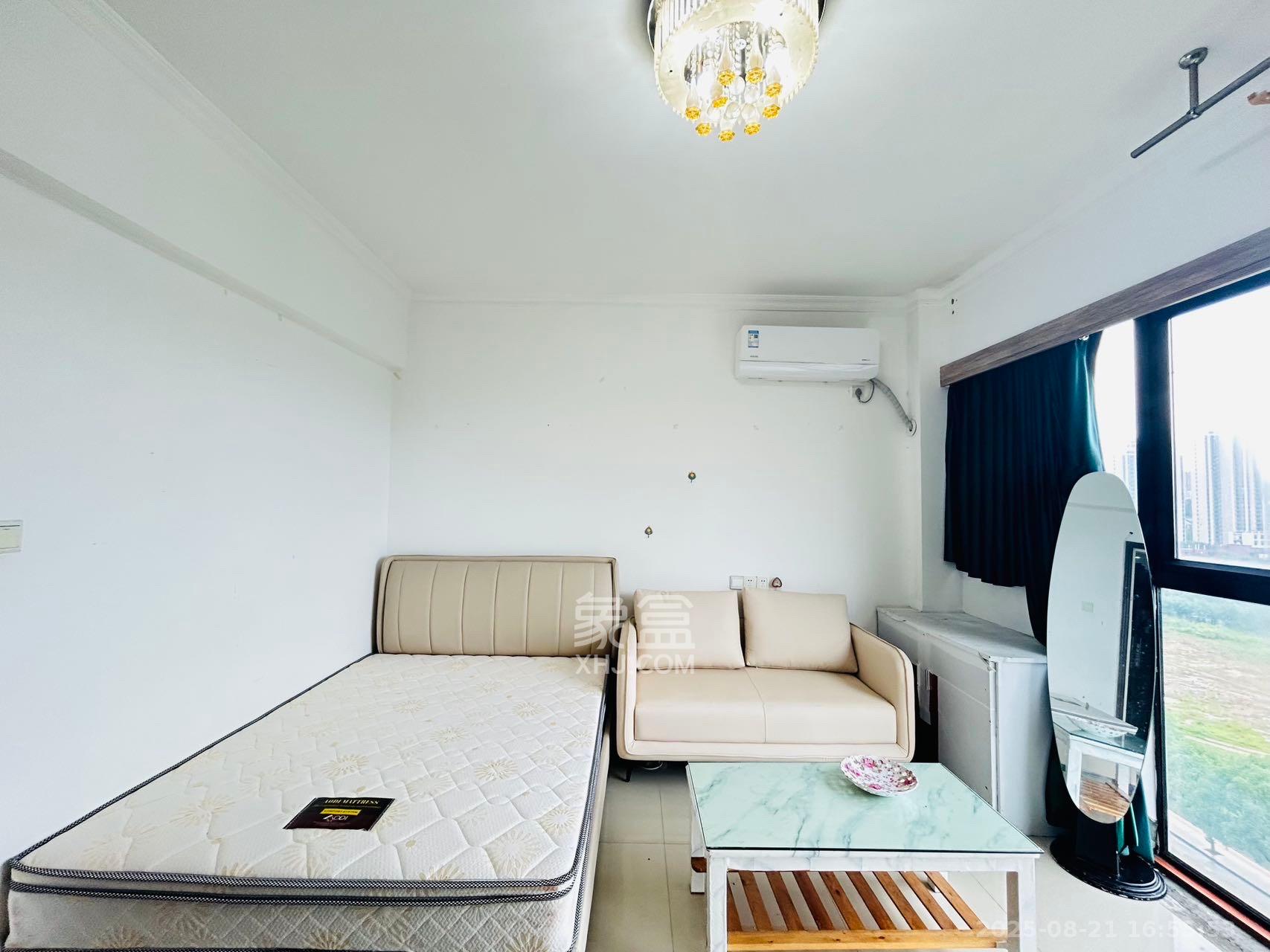 麓谷明珠  1室1厅1卫   1500.00元/月室内图