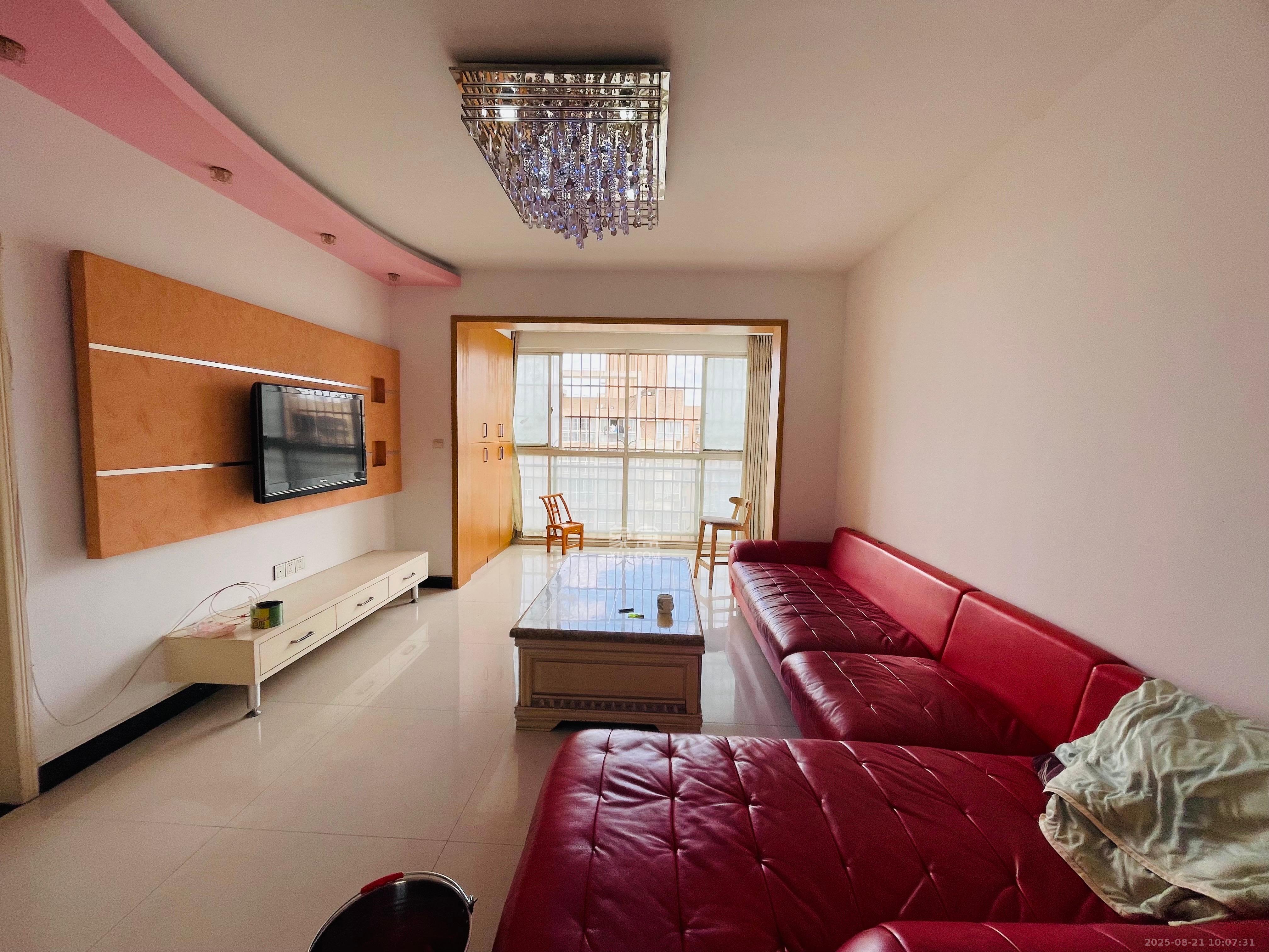 紫晶城 3室2厅2卫 1800.00元/月 紫晶城 3室2厅2卫 1800.00元/月室内图