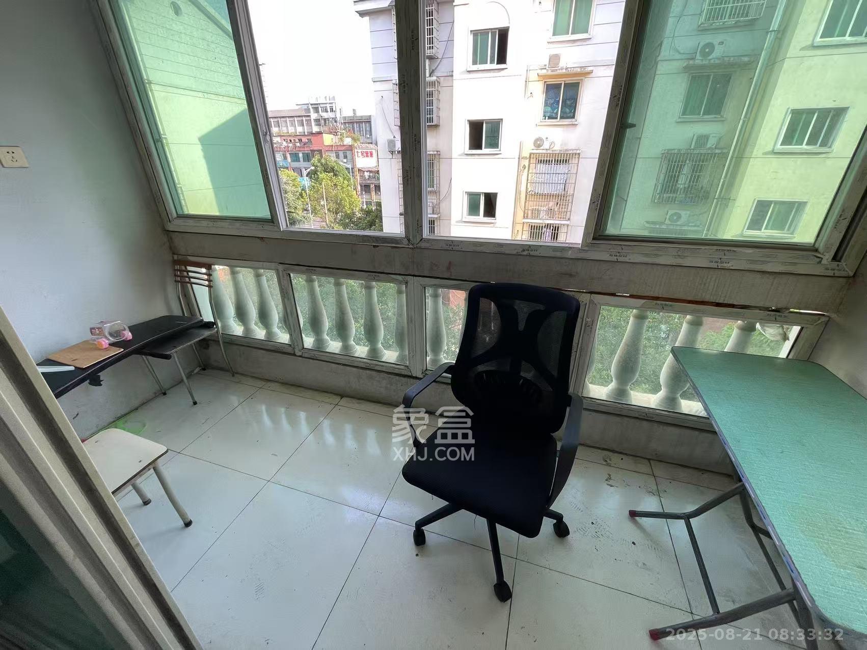 江南公寓 3室1厅1卫 1500.0元/月 江南公寓 3室1厅1卫 1500.0元/月室内图