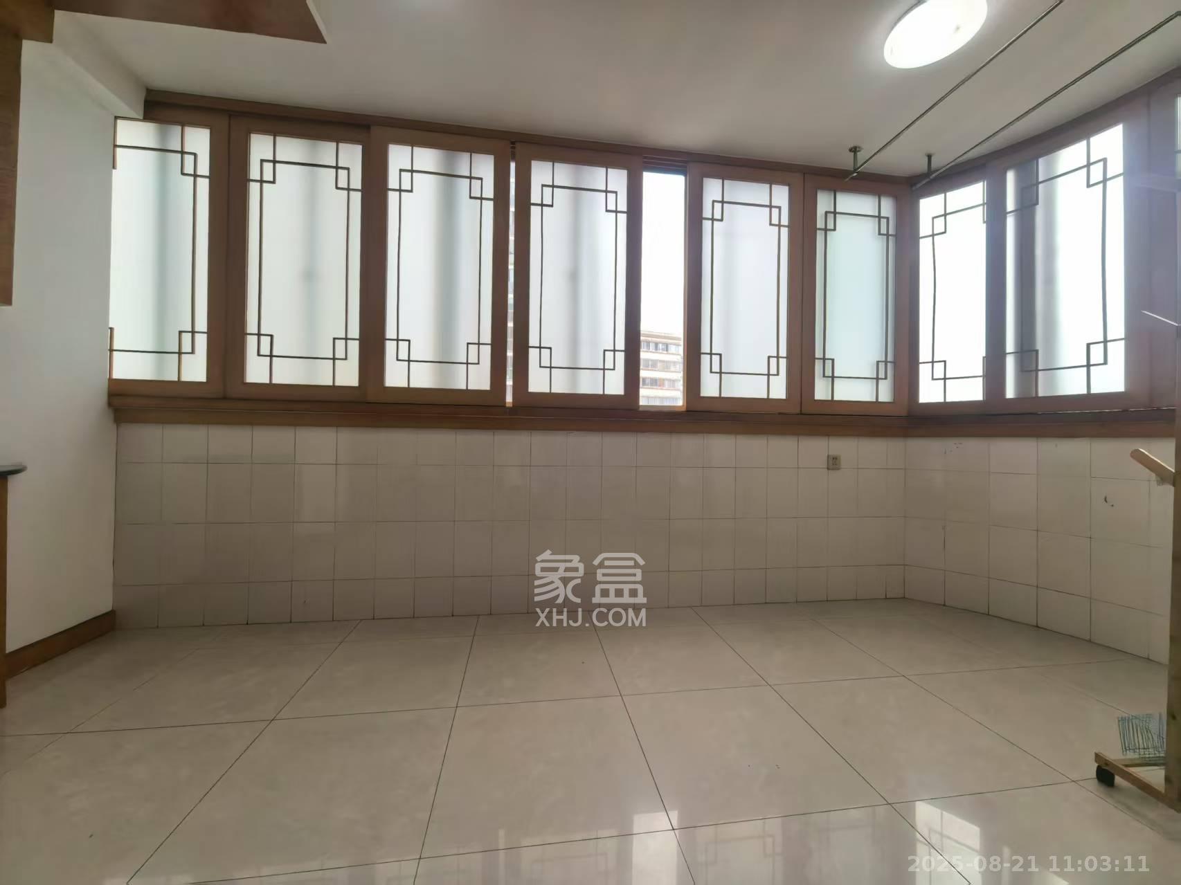 湘农桥社区  3室2厅2卫    3700.0元/月 湘农桥社区  3室2厅2卫    3700.0元/月室内图