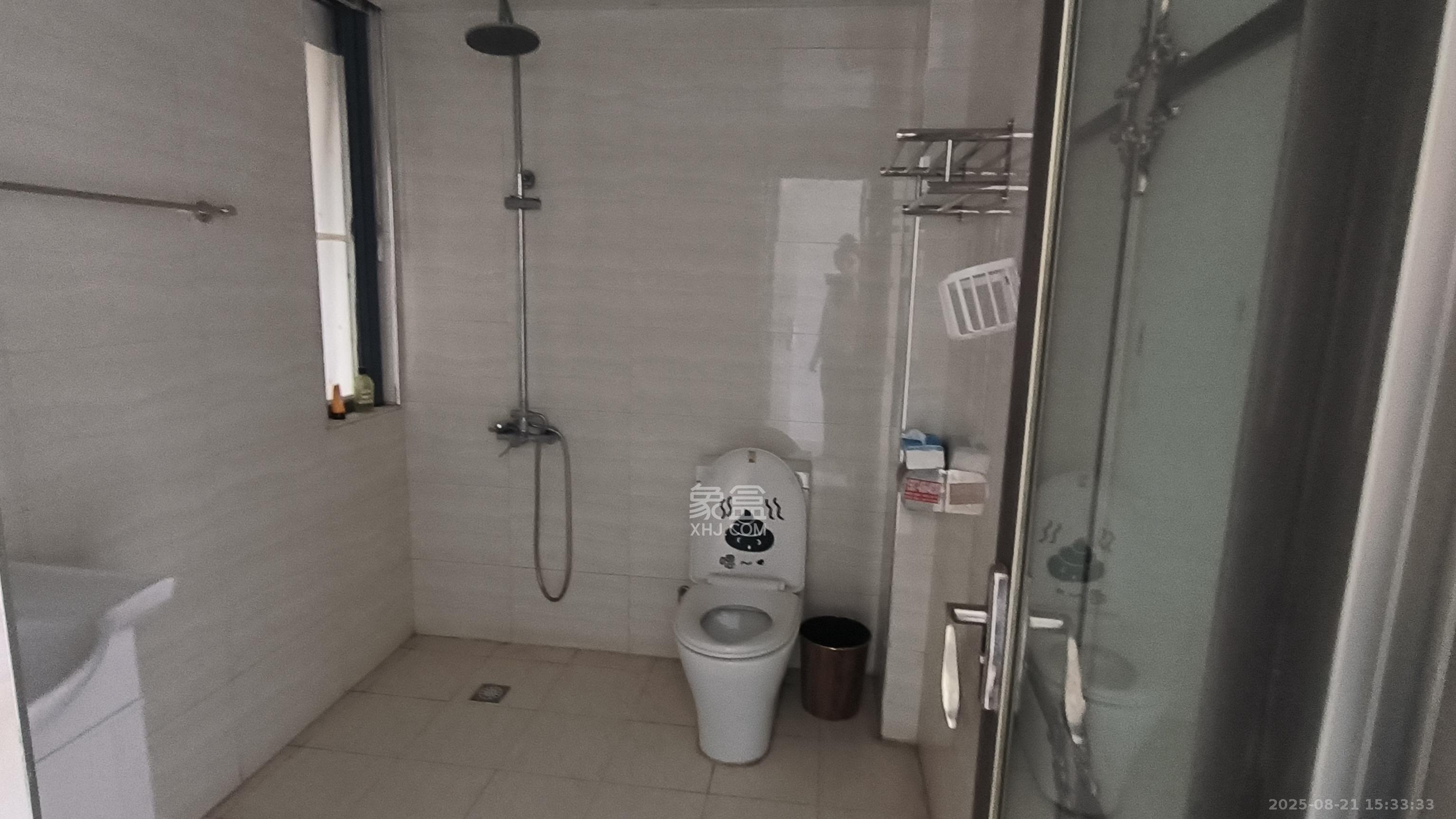 优山美地 3室1厅2卫 2300.0元/月 优山美地 3室1厅2卫 2300.0元/月室内图