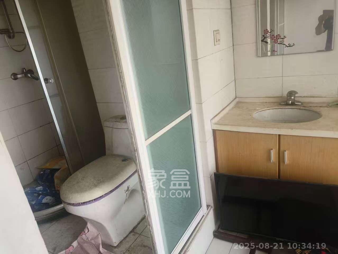 华菱蓝调国际（华菱.香墅美地）  1室2厅1卫    1500.0元/月室内图