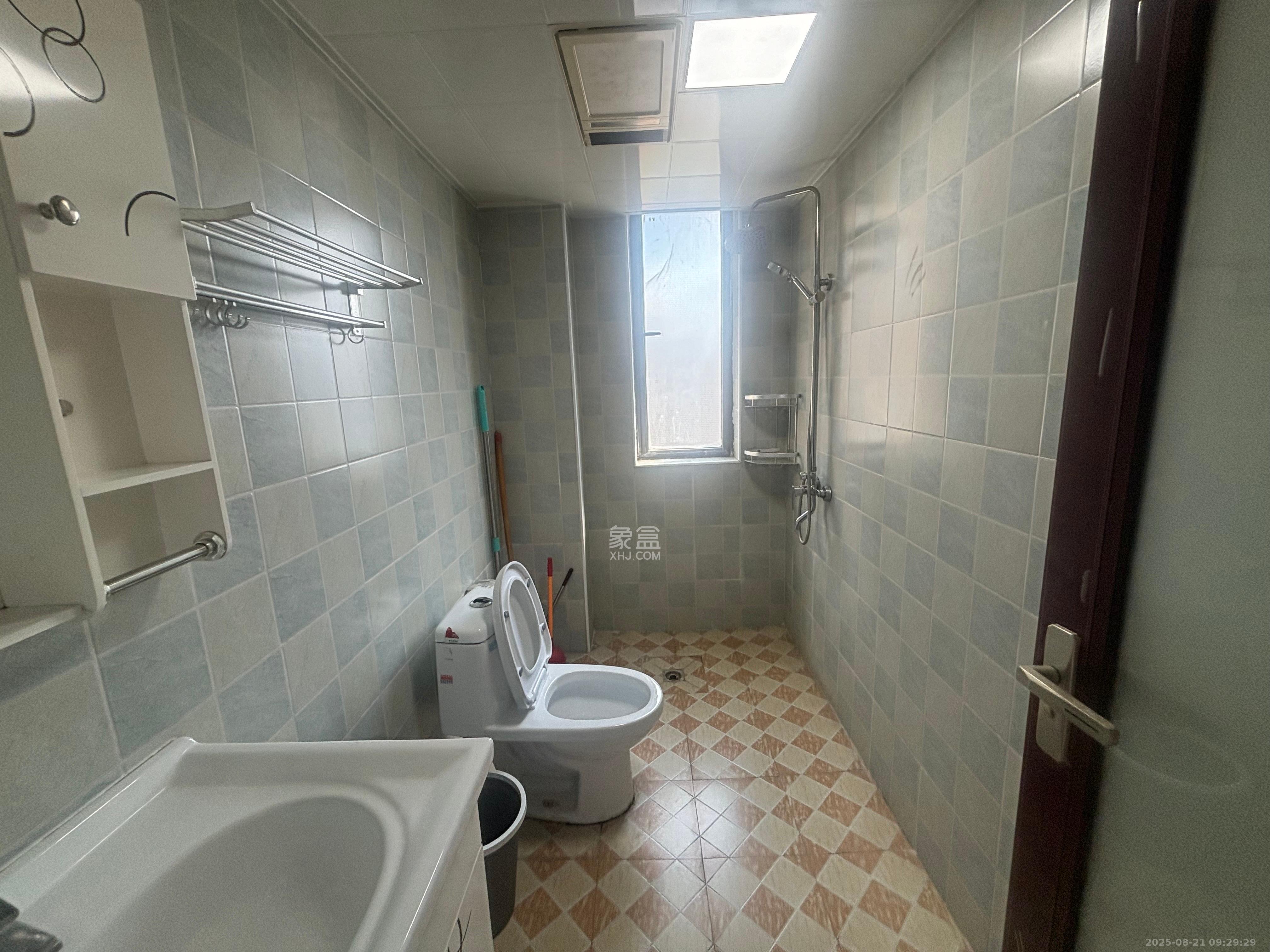 梅溪湖合能璞丽 3室1厅1卫 2200.0元/月 梅溪湖合能璞丽 3室1厅1卫 2200.0元/月室内图