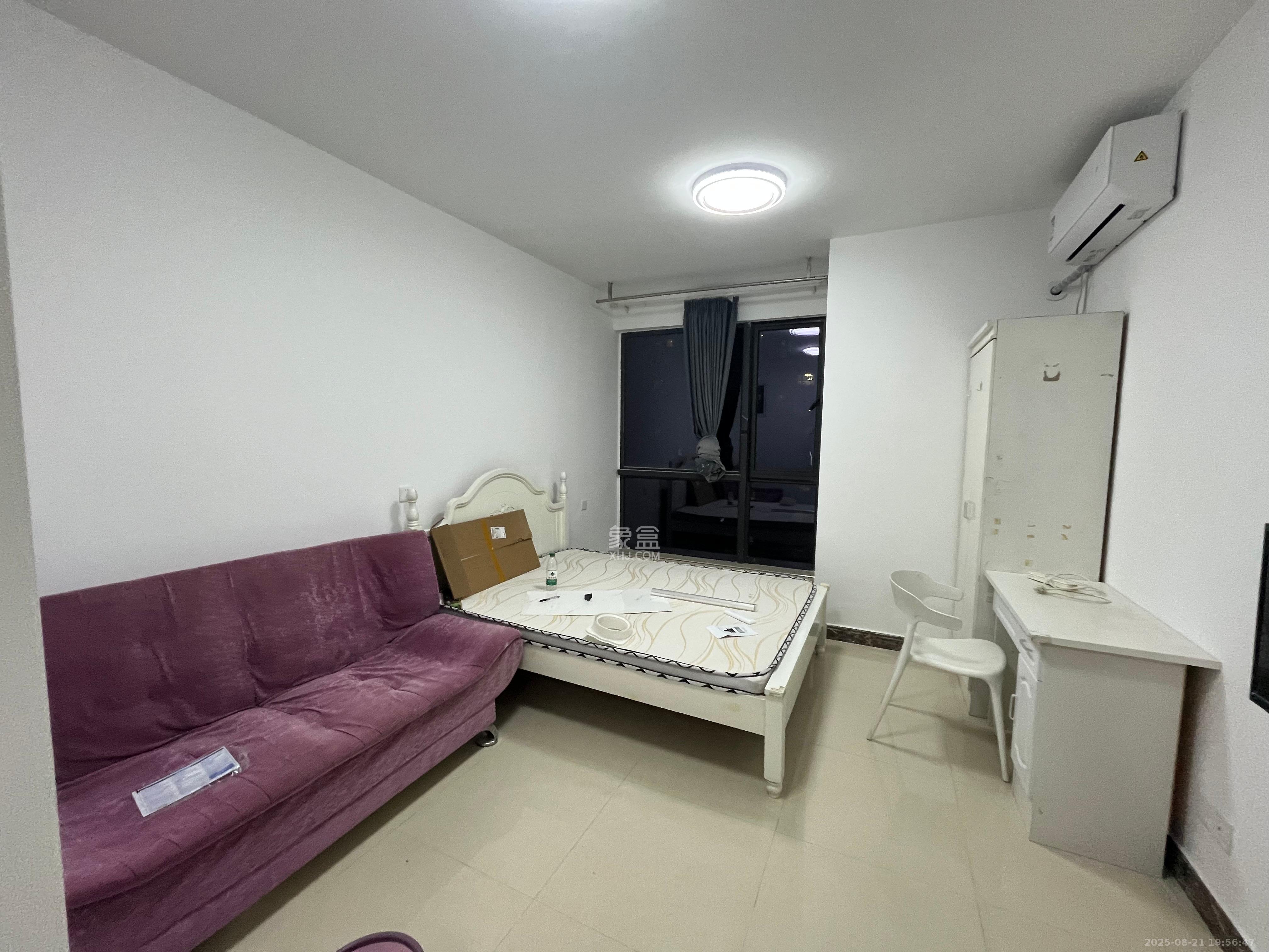 融科东南海 1室1厅1卫 1300.0元/月 融科东南海 1室1厅1卫 1300.0元/月室内图