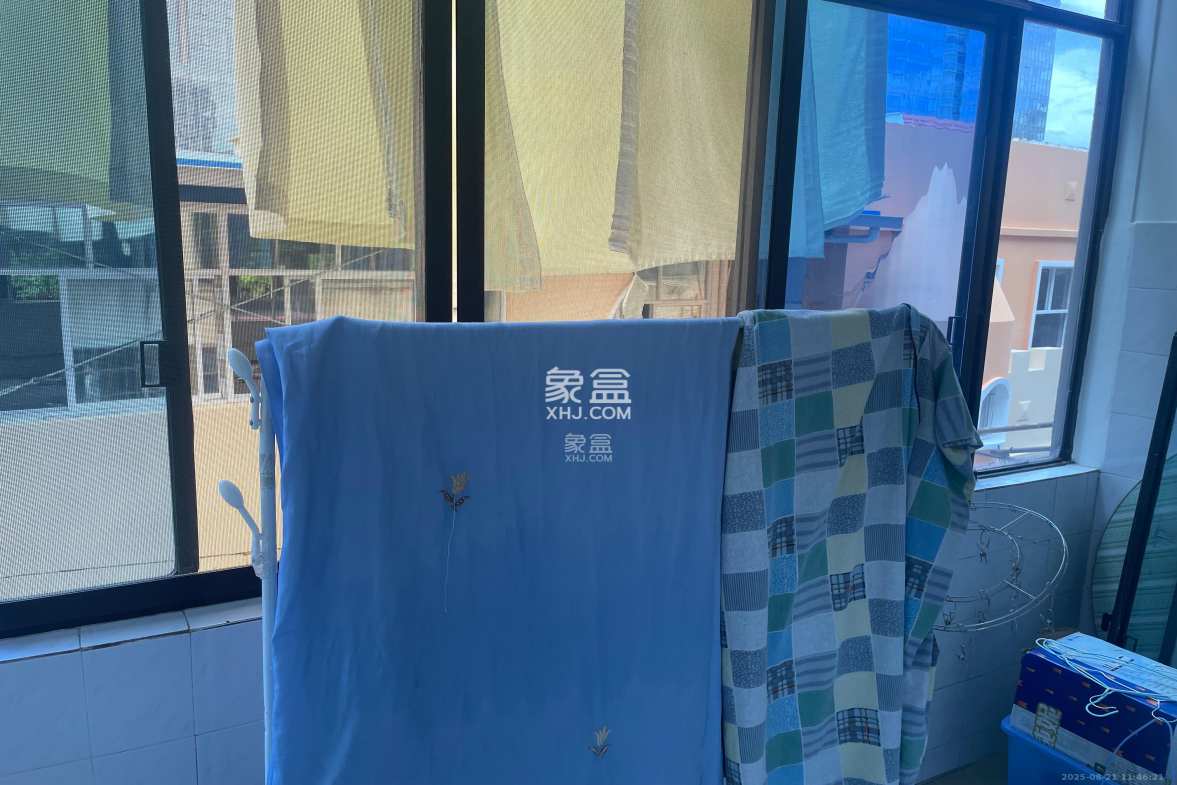 燕山街社区 3室2厅1卫 2200.0元/月 燕山街社区 3室2厅1卫 2200.0元/月室内图