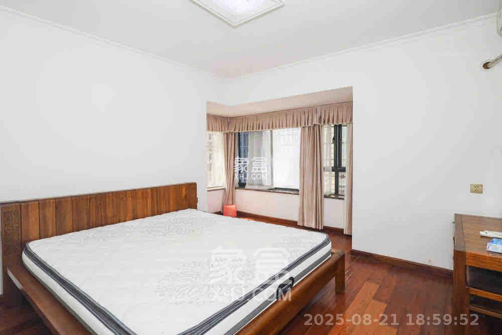 保利麓谷林语C区  4室2厅2卫    3400.0元/月 保利麓谷林语C区  4室2厅2卫    3400.0元/月室内图