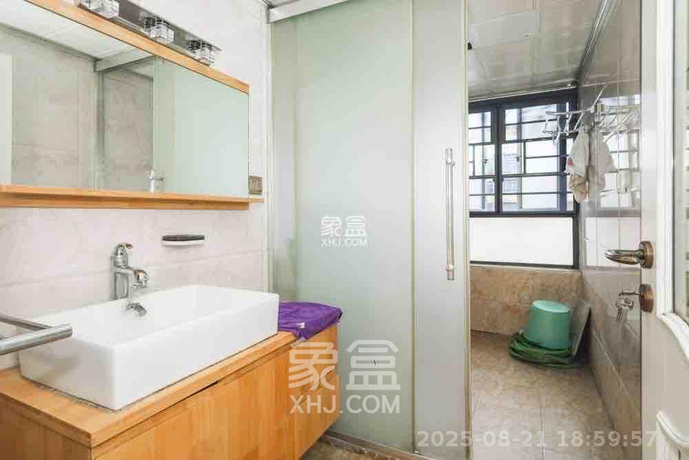 保利麓谷林语C区  4室2厅2卫    3400.0元/月 保利麓谷林语C区  4室2厅2卫    3400.0元/月室内图