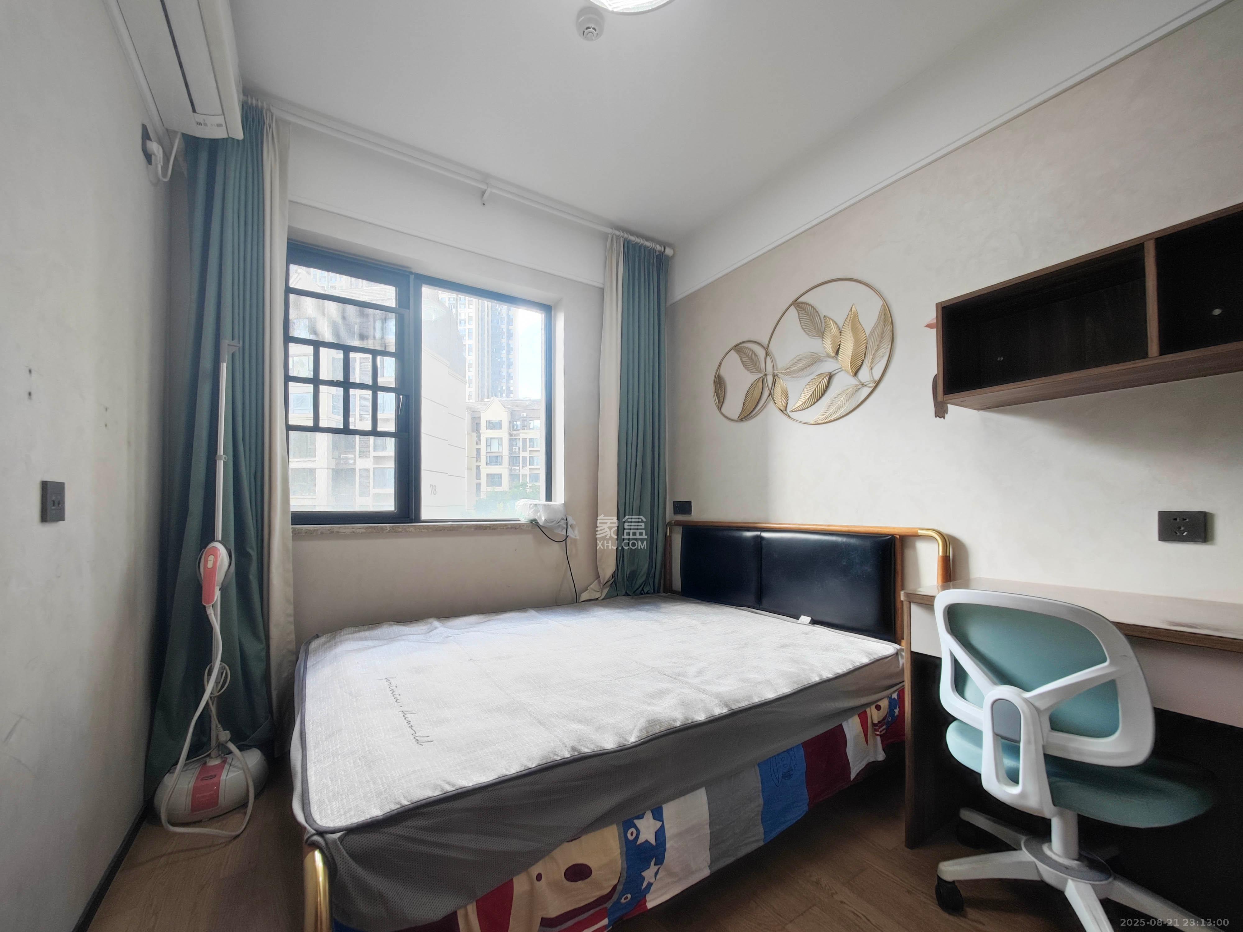 万科魅力之城天阔里  3室2厅2卫    98.0万 万科魅力之城天阔里  3室2厅2卫    98.0万卧室