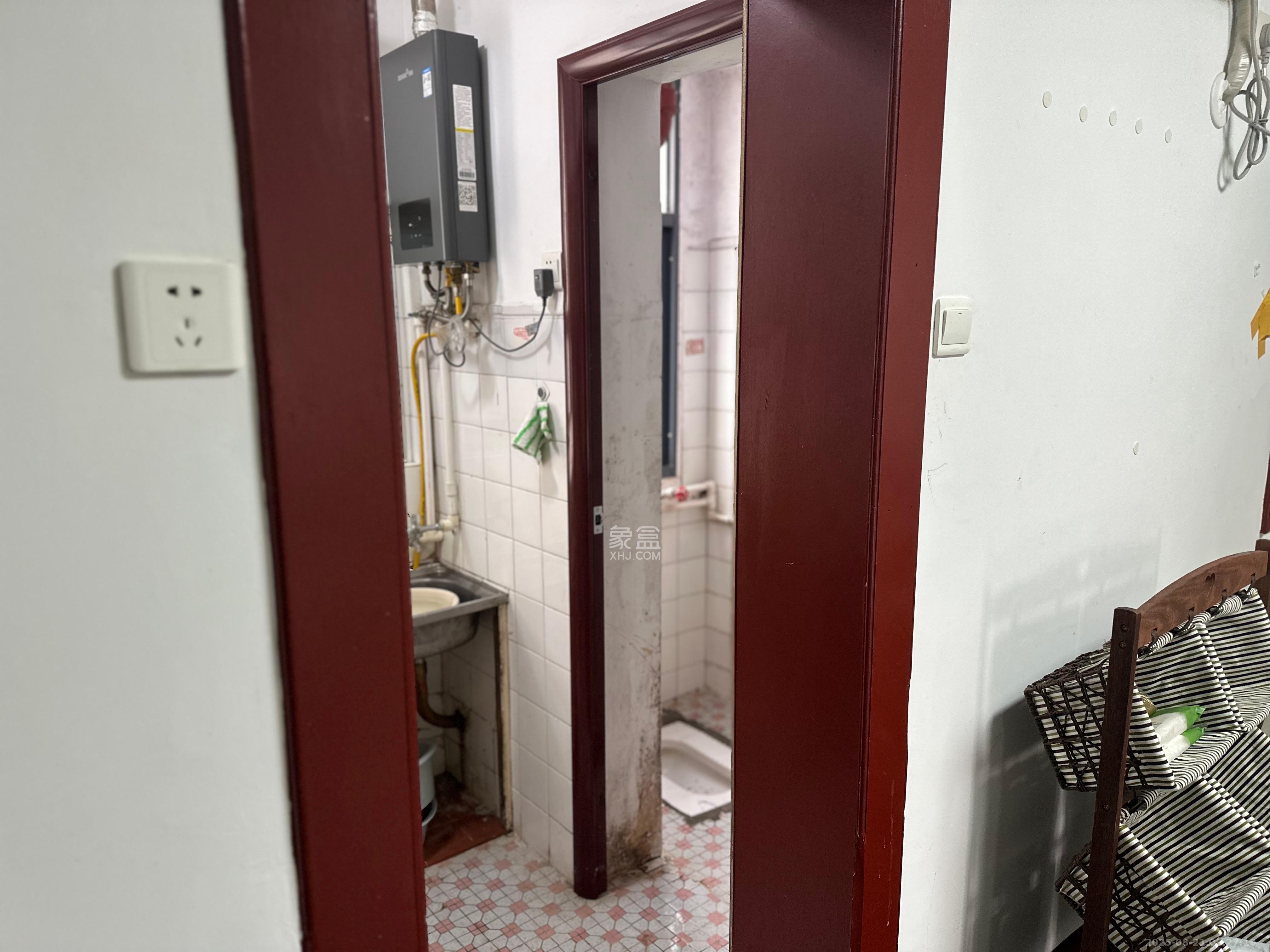蒸菜街小区  2室1厅1卫   1800.00元/月室内图
