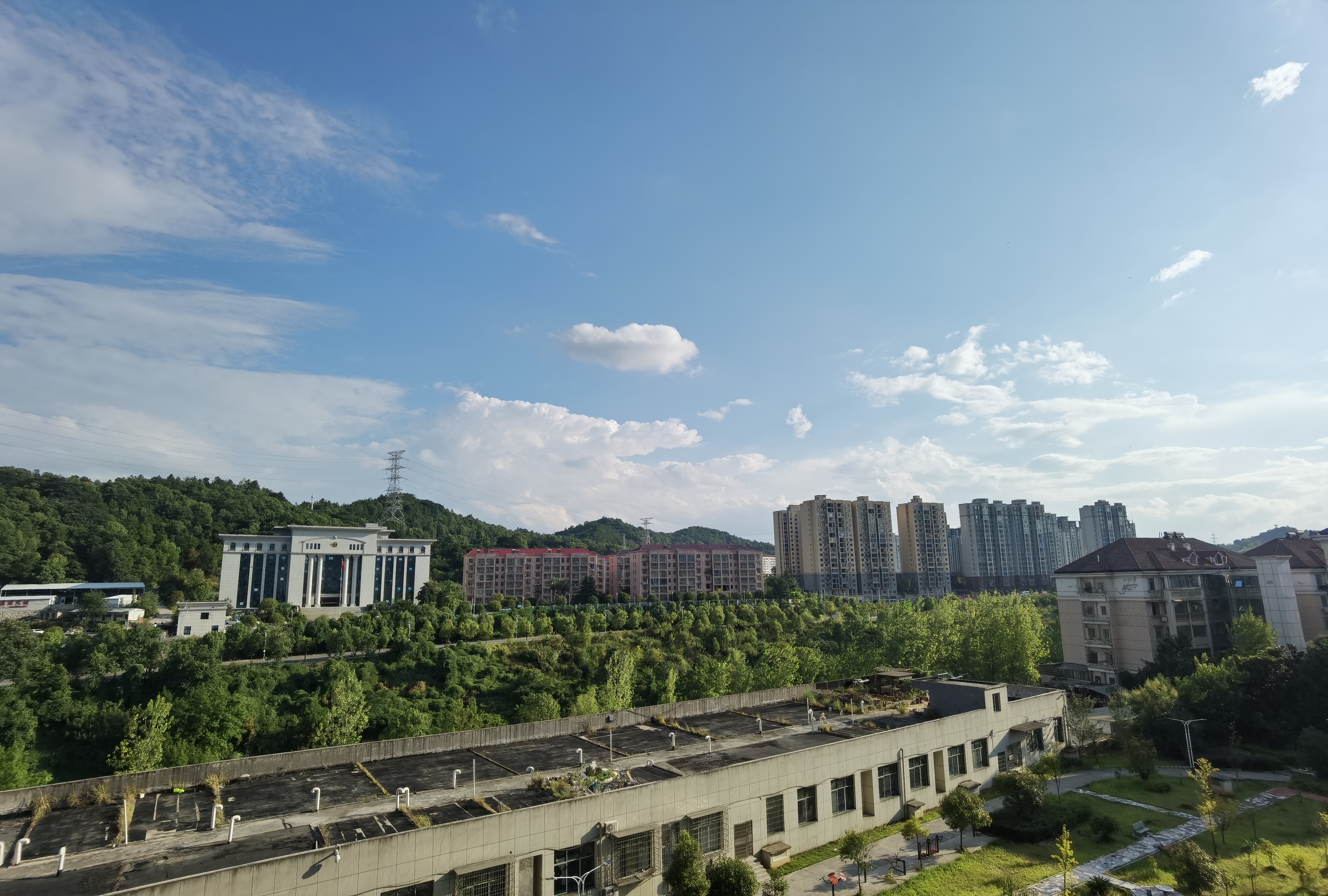 镇星恒苑 3室2厅2卫 49.8万 镇星恒苑 3室2厅2卫 49.8万客厅