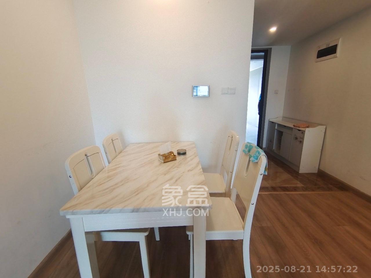 汇金城/嘉华城(二期、三期)  3室2厅1卫    2600.0元/月 汇金城/嘉华城(二期、三期)  3室2厅1卫    2600.0元/月室内图