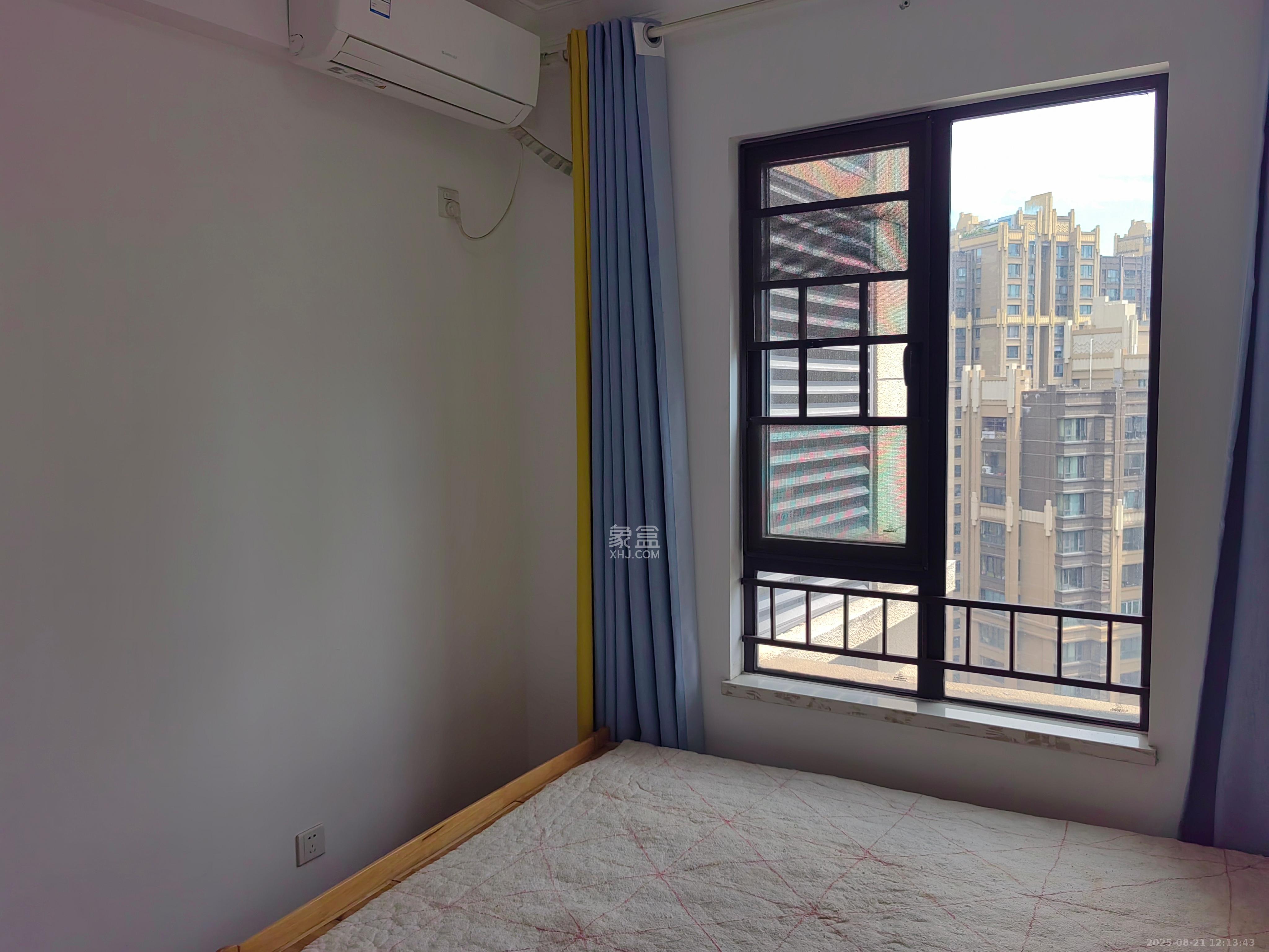 中海国际五期  3室2厅1卫    2200.0元/月室内图