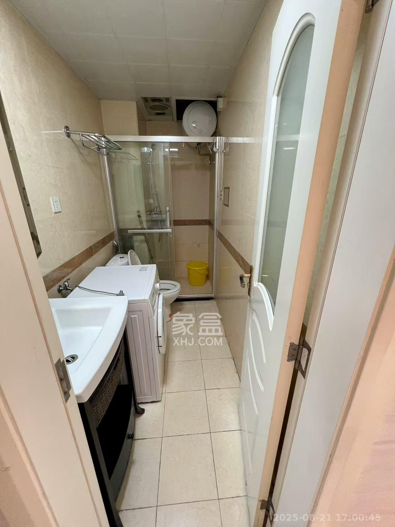 壹号公馆  1室1厅1卫    1980.0元/月室内图