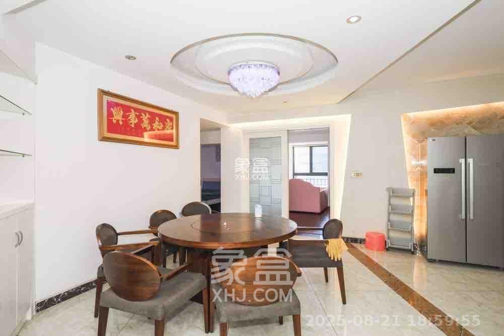 保利麓谷林语C区  4室2厅2卫    3400.0元/月 保利麓谷林语C区  4室2厅2卫    3400.0元/月室内图