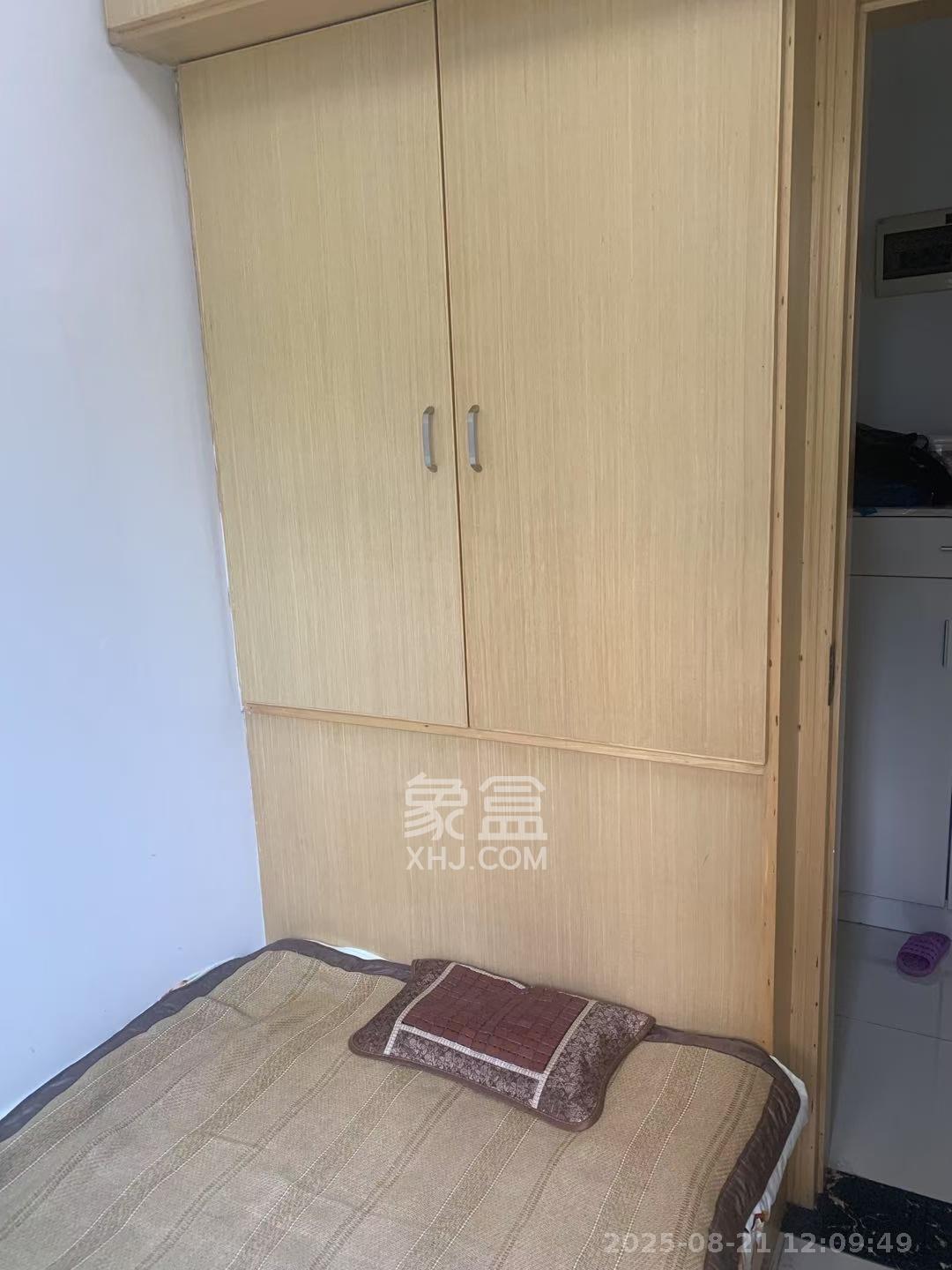 名家翡翠花园  3室2厅1卫    1900.0元/月室内图