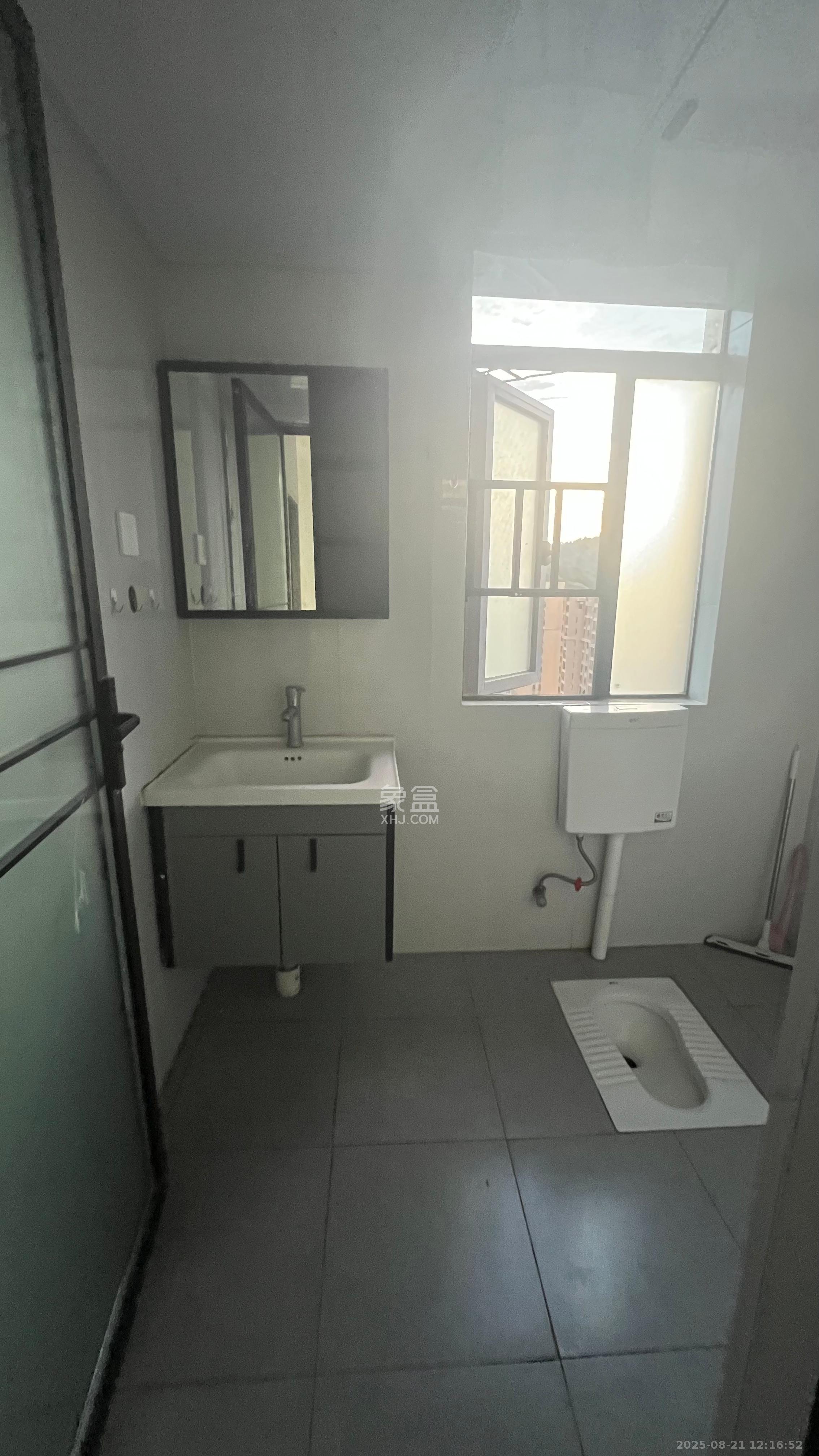 谷峰安置小区(惟德园)  2室2厅1卫    1800.0元/月 谷峰安置小区(惟德园)  2室2厅1卫    1800.0元/月室内图